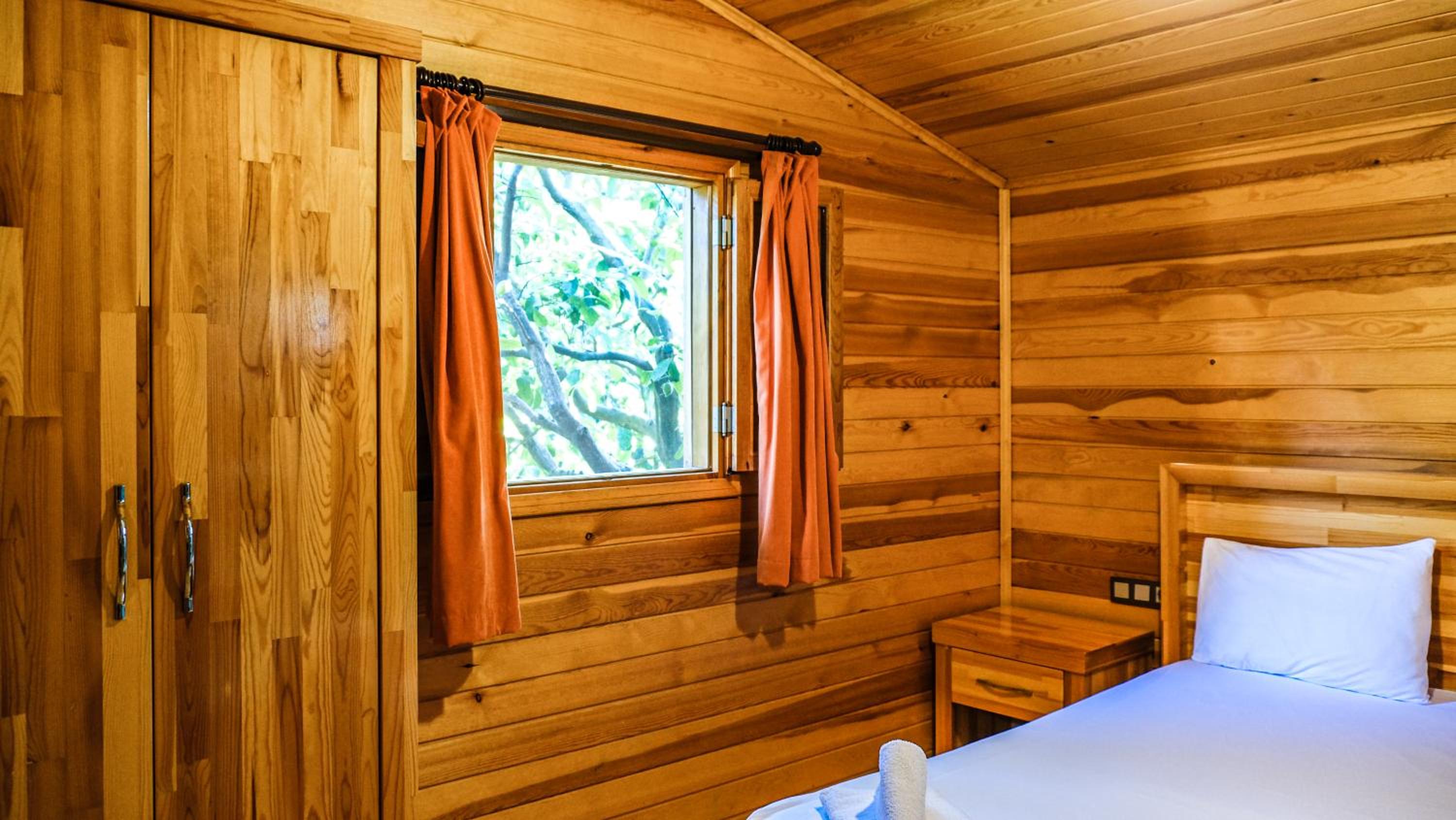 Lemon Garden Lodge