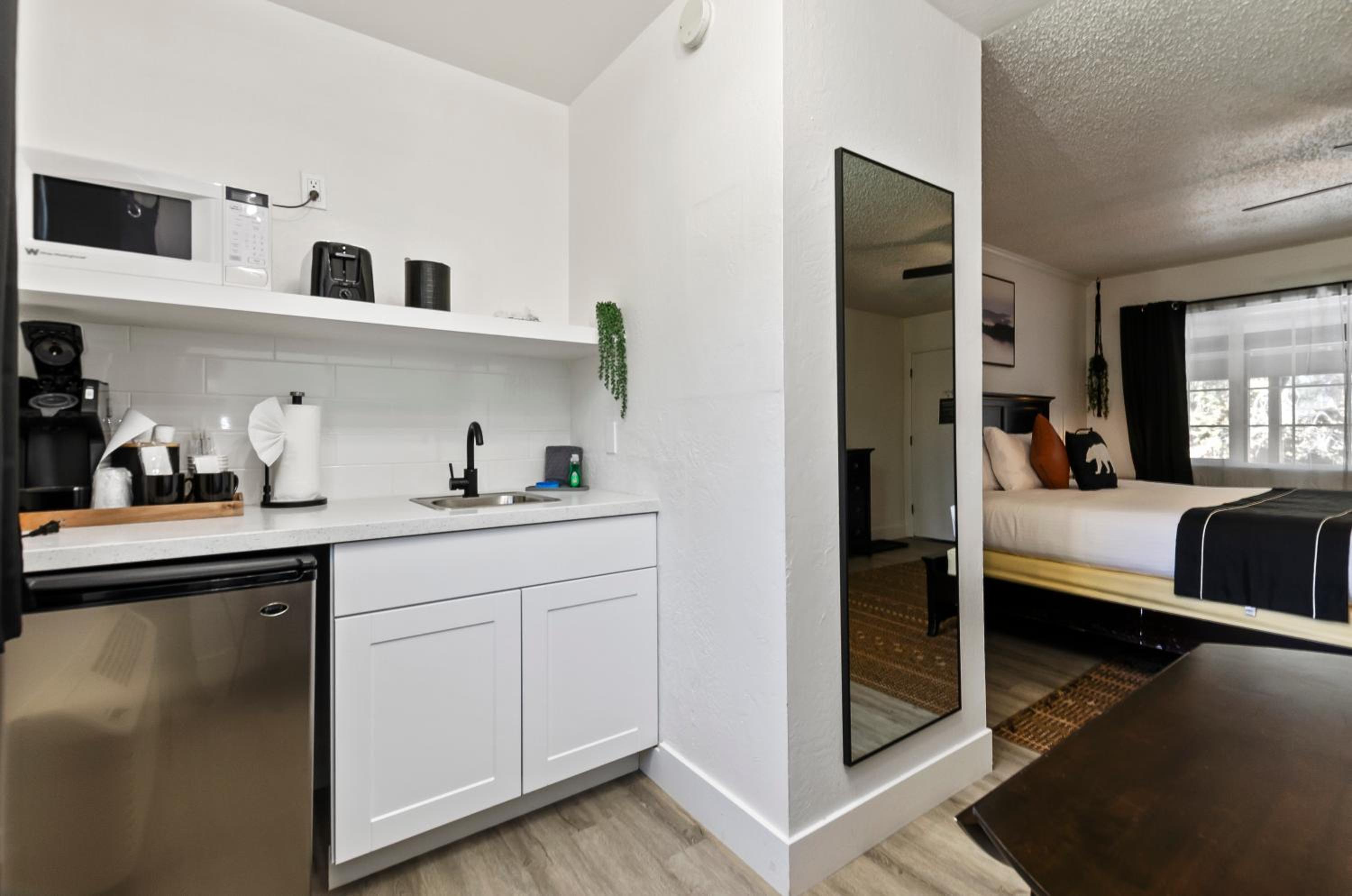 Lake Tahoe Vacations - The Jeffrey Hotel - Property Image 61