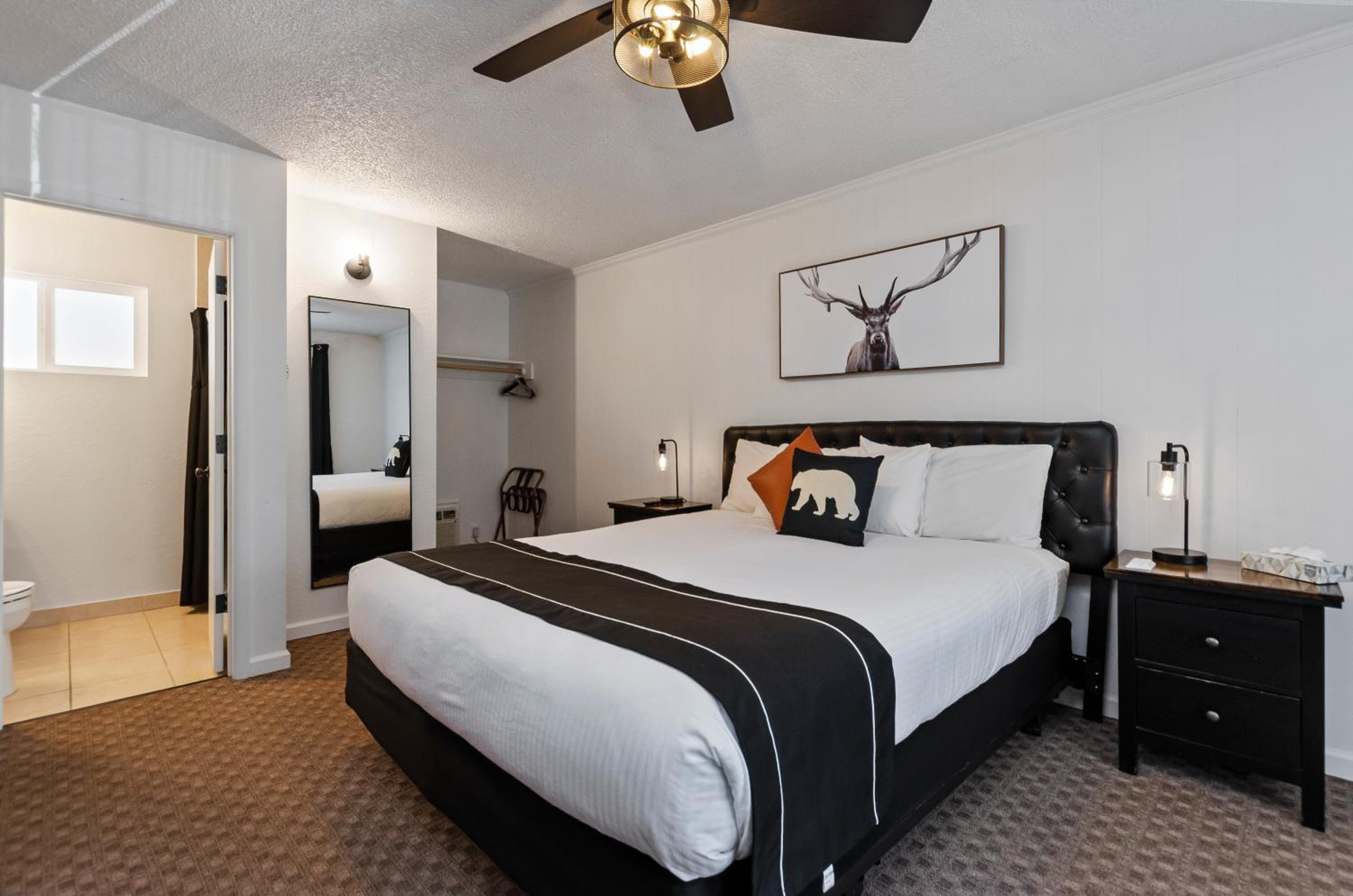 Lake Tahoe Vacations - The Jeffrey Hotel - Property Image 24