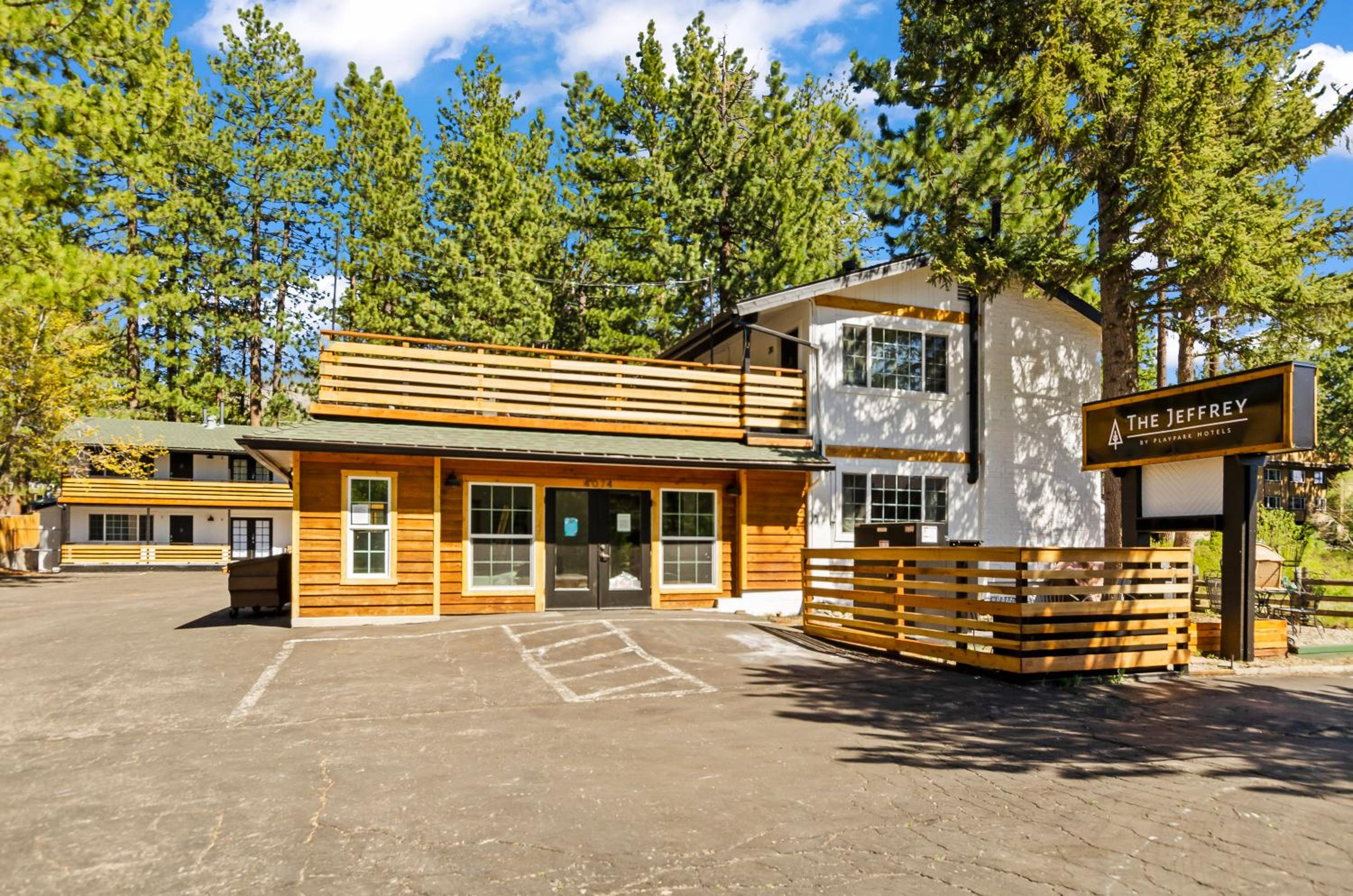 Lake Tahoe Vacations - The Jeffrey Hotel - Property Image 63