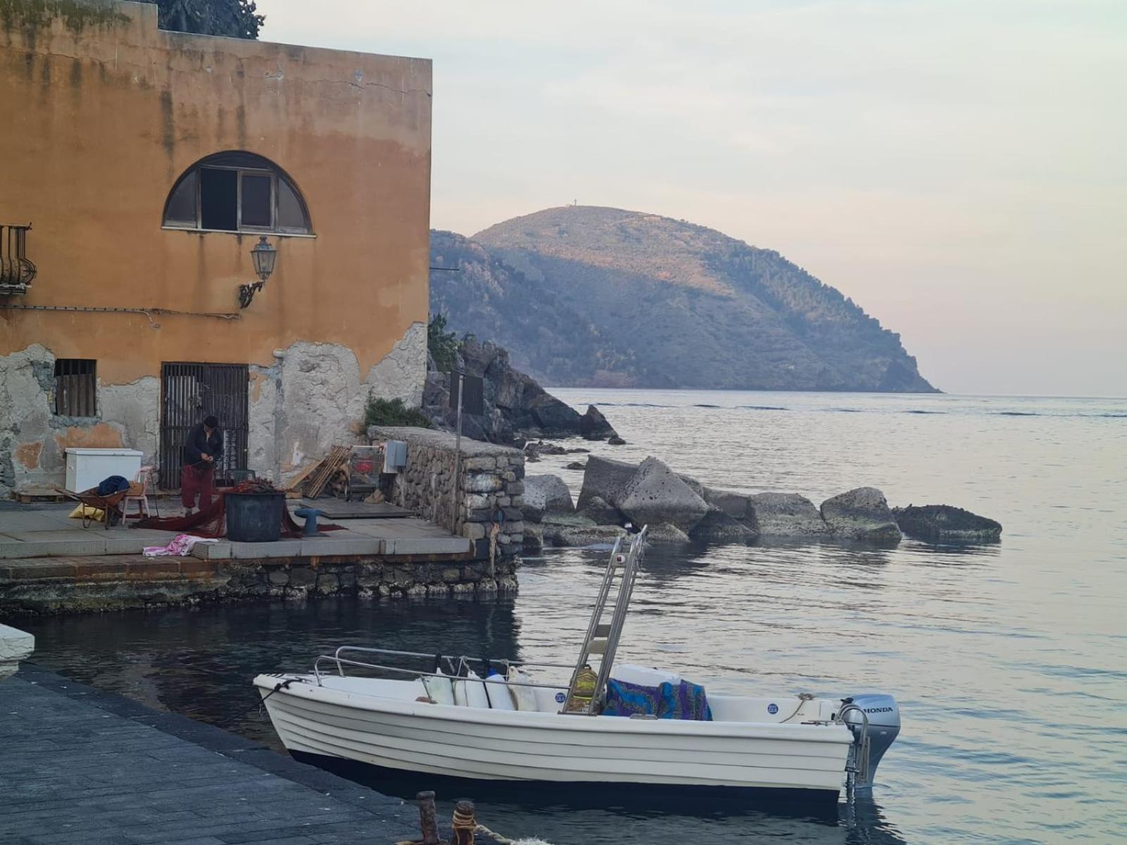 Lipari Centro Storico Flat 6 mins from Port photo 5