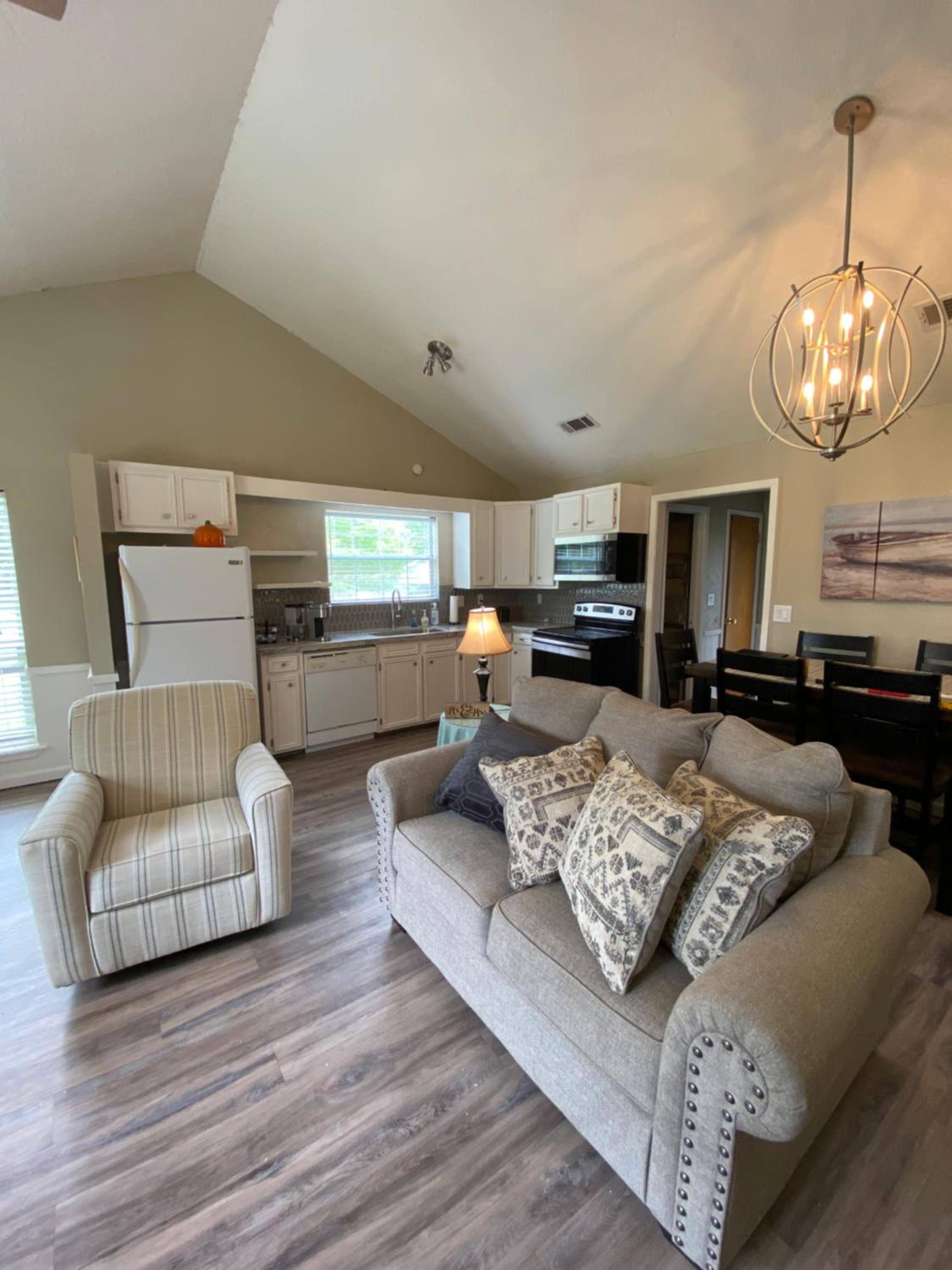Cottage on Shalin Circle view 4