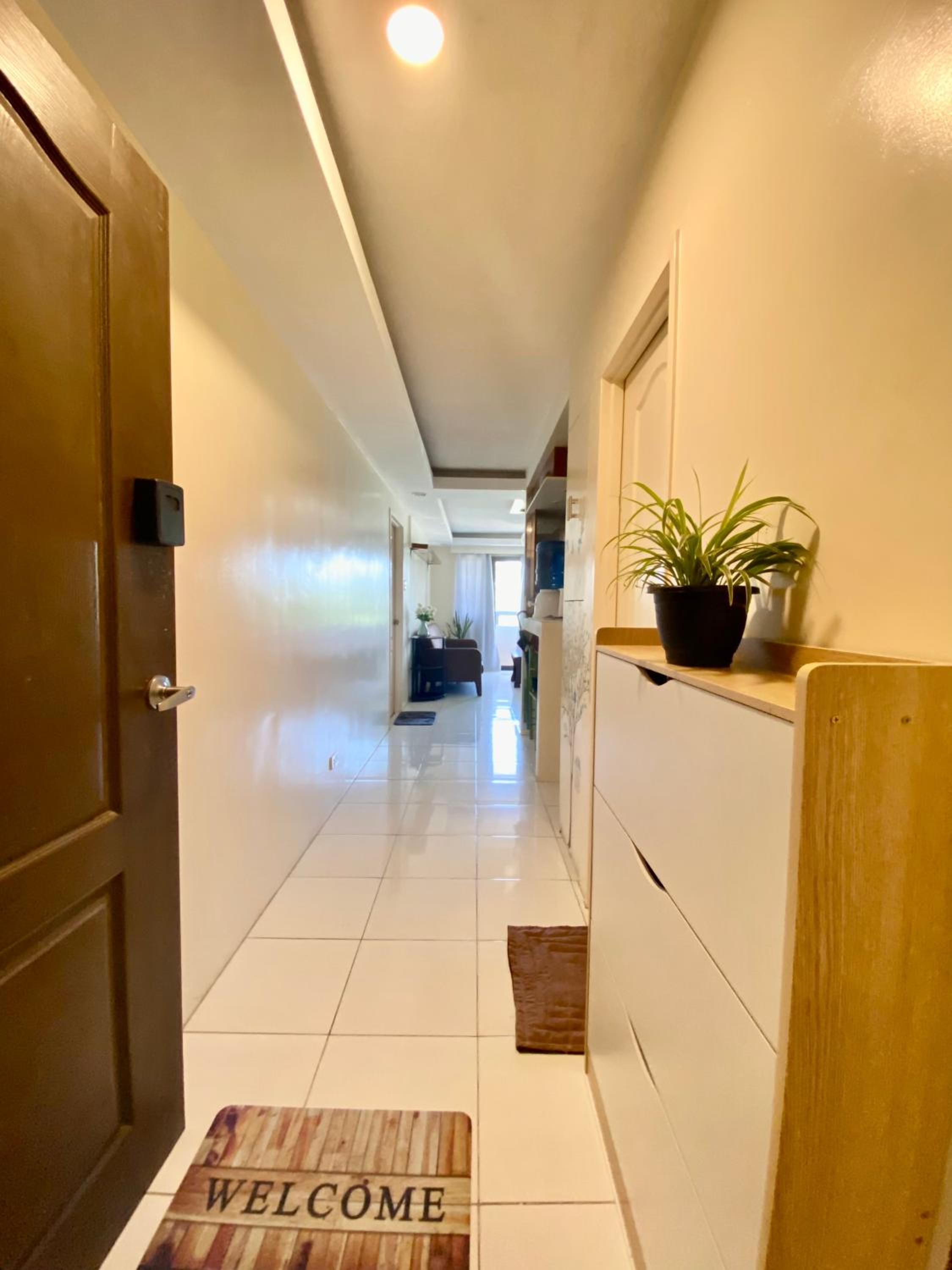 One Oasis Condo 44sqm 1 Bedroom Beside SM Mall view 3
