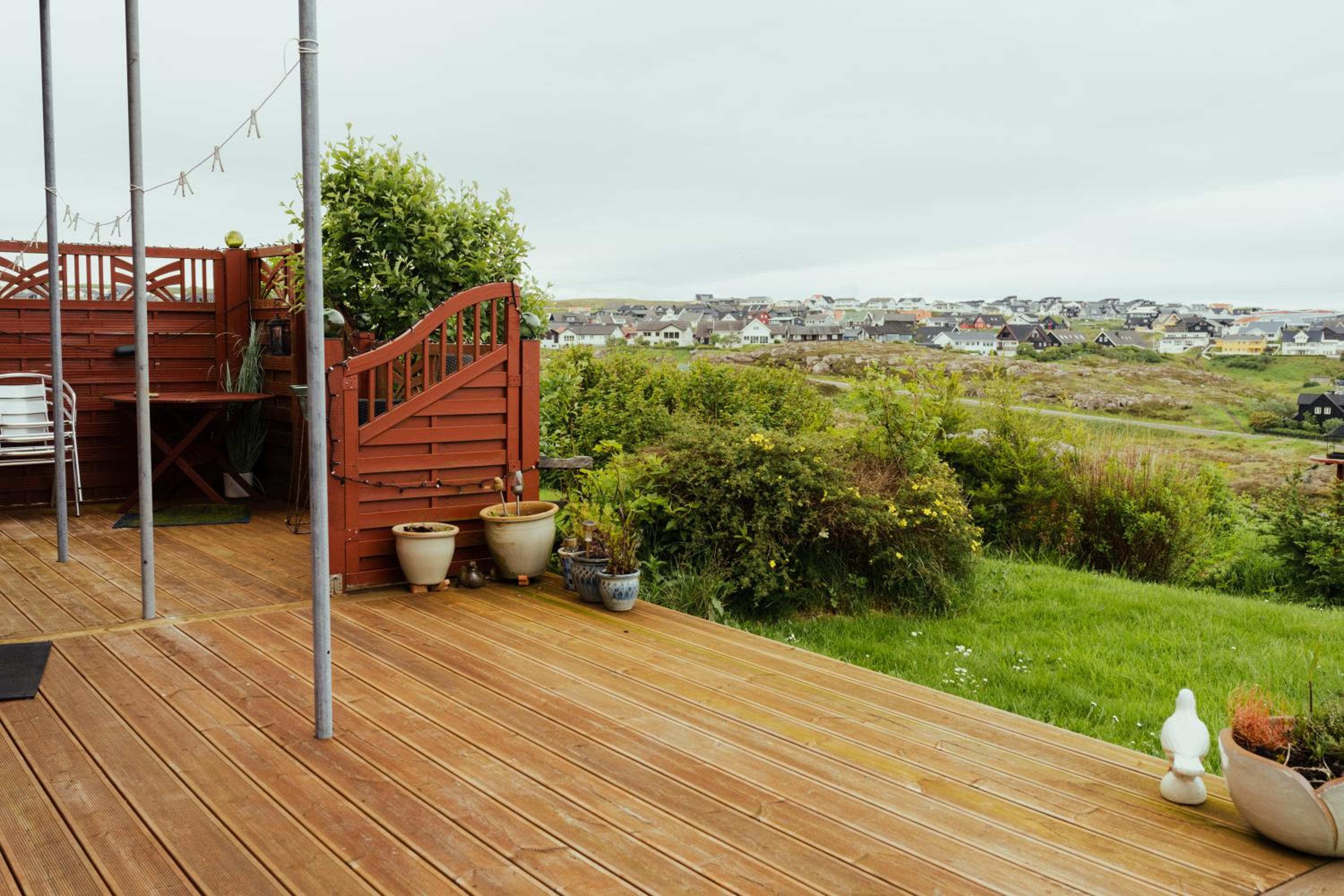 Great 3 BR Loft Apt / Views / Free Parking view 4