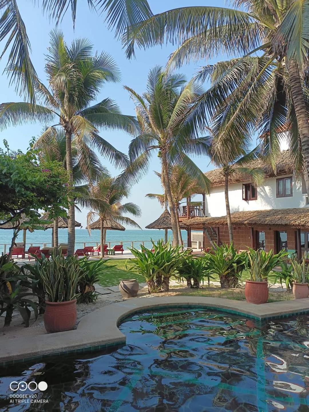 Full Moon Beach Resort