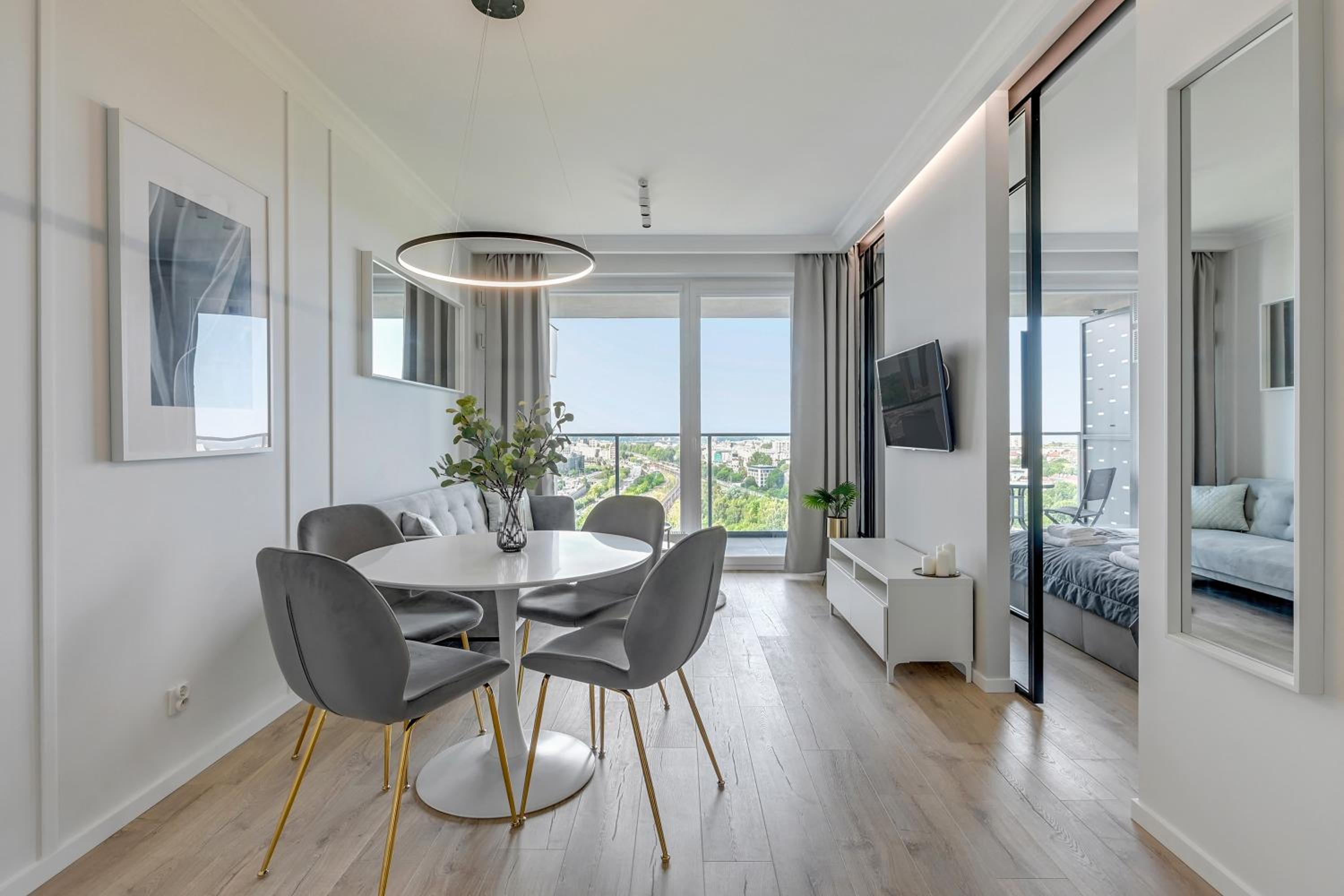 Gdynia Modern Tower & City View by Downtown Apartments