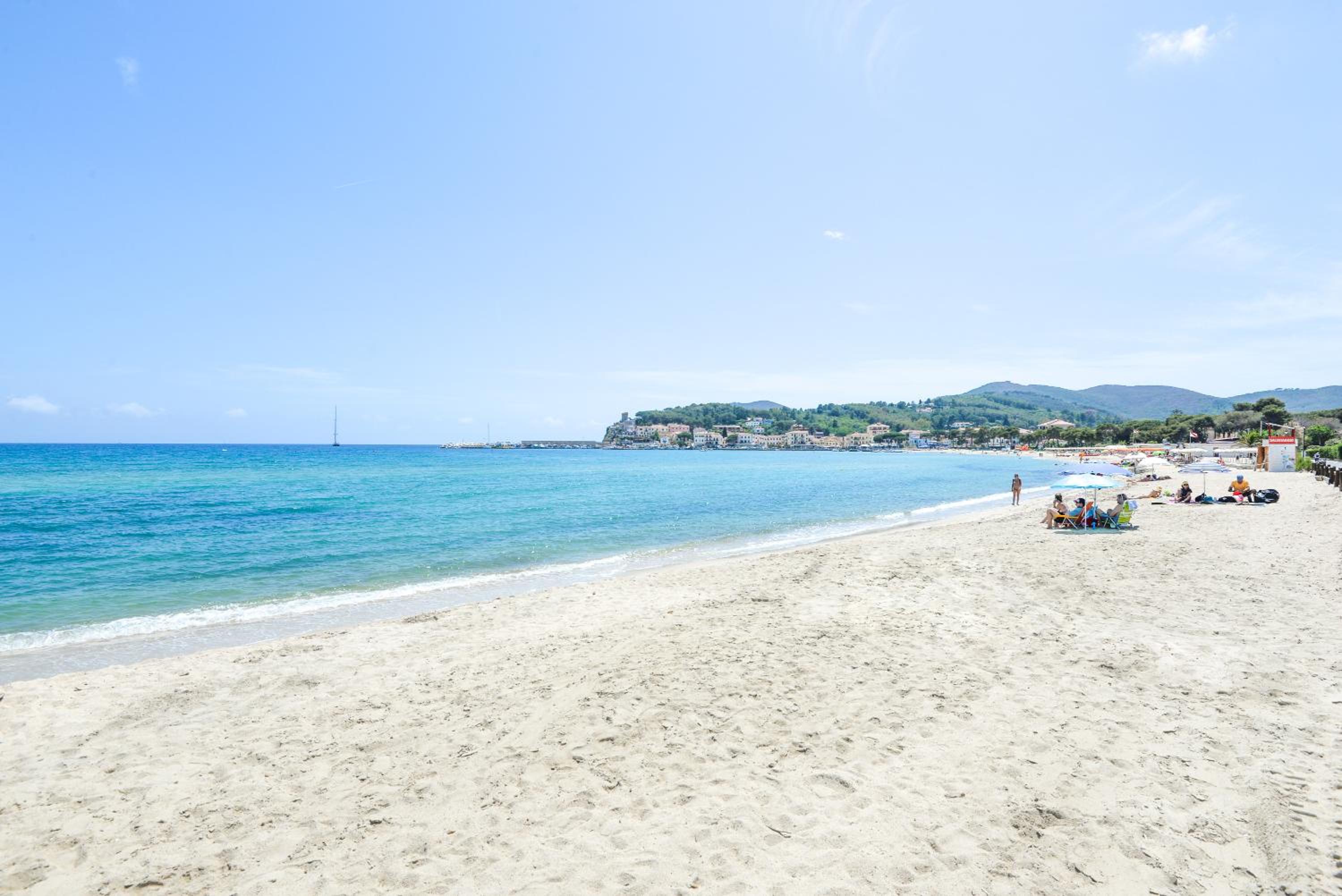 La Galatea apt Levante view 5