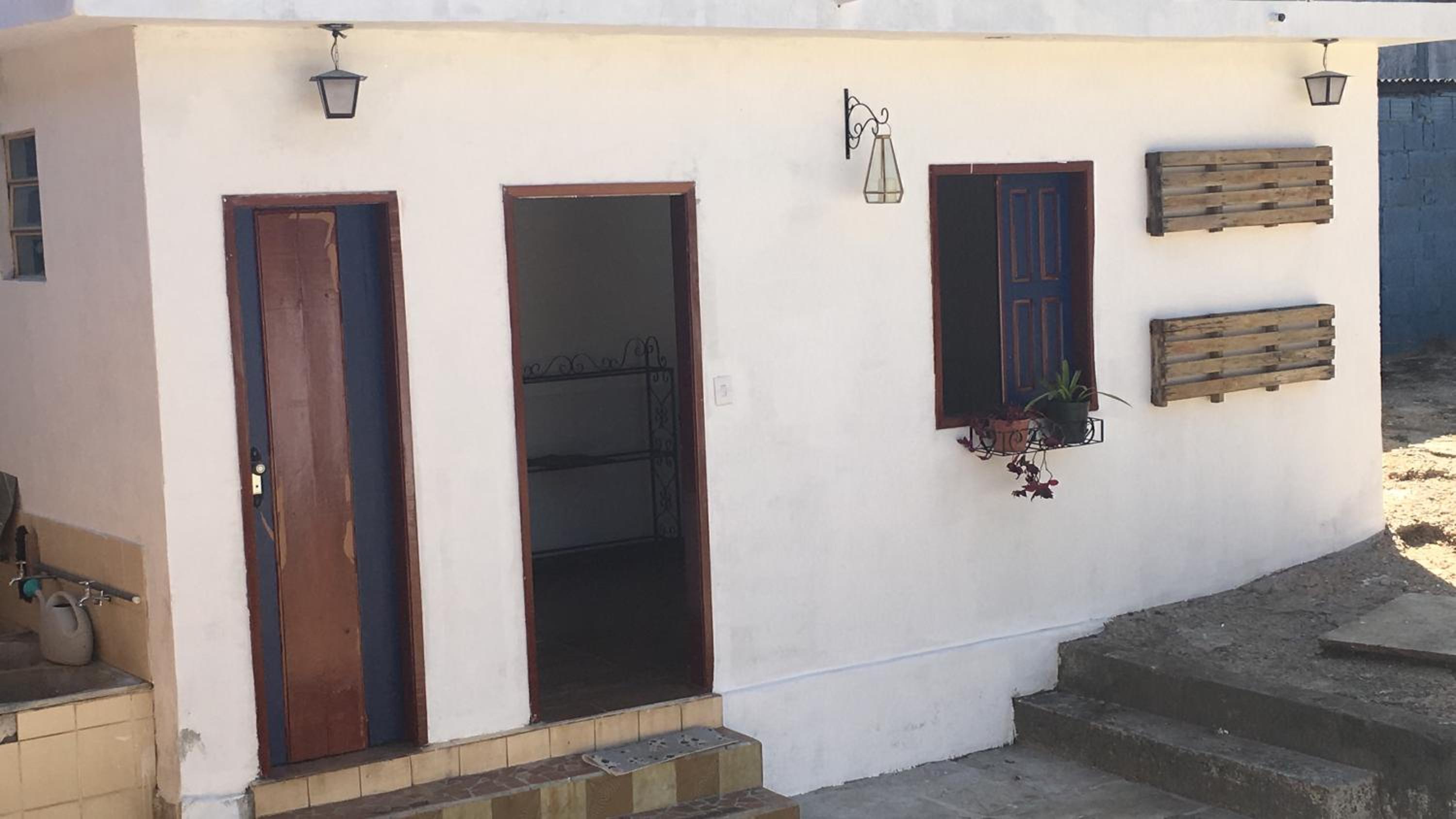 CASA RAIZ cama, café e prosa