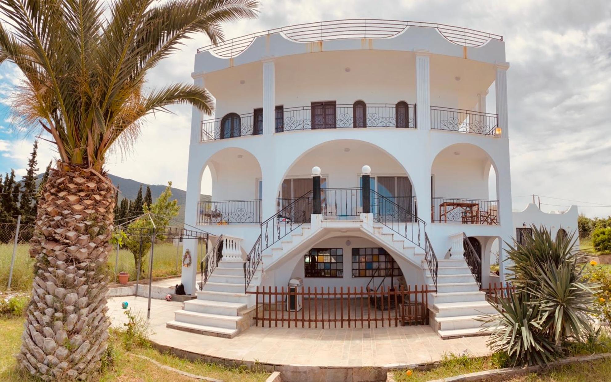 Magic house at halkida 1m from the beach! view 2