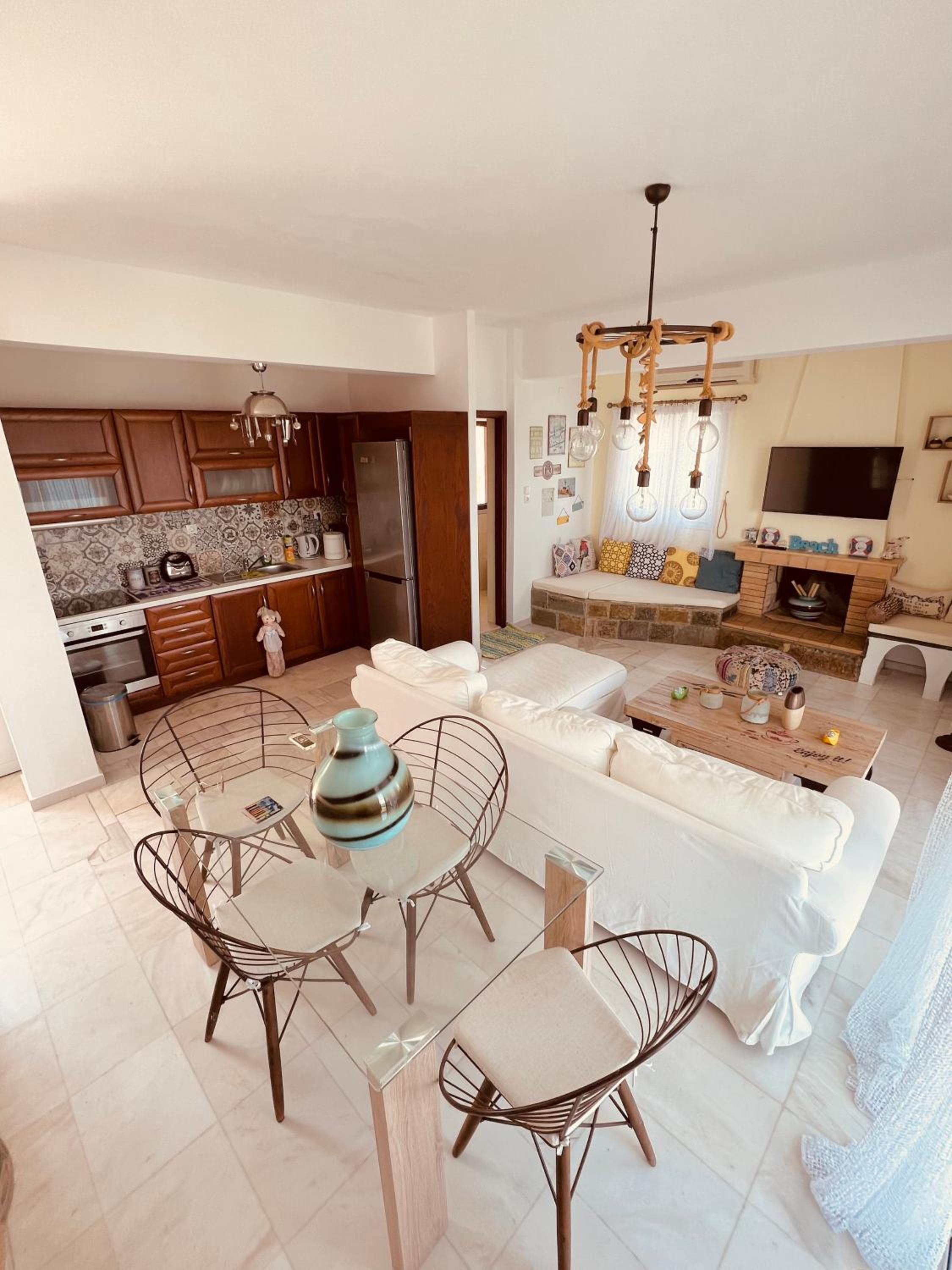 Magic house at halkida 1m from the beach! view 5