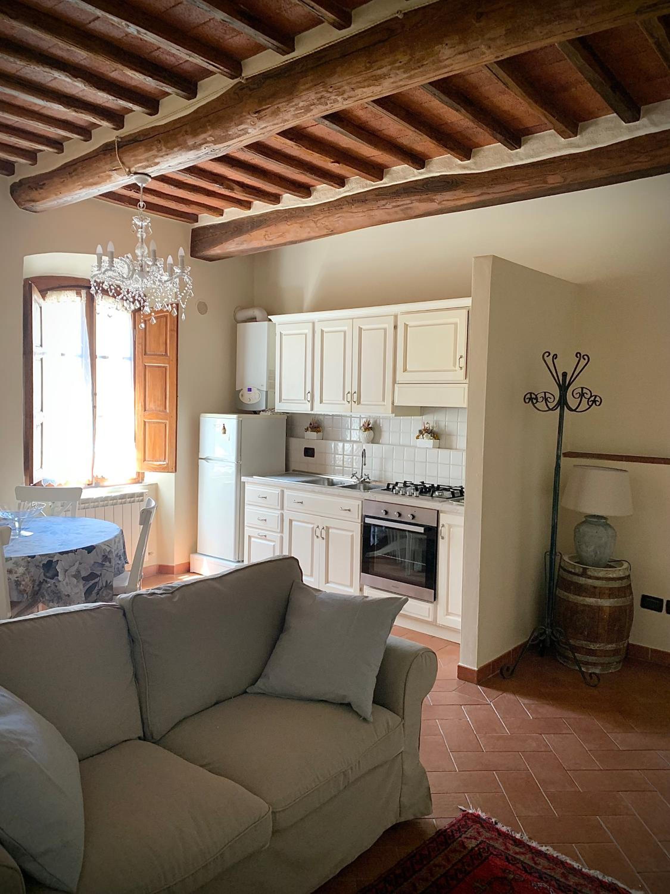 Dolcevita Chianti Apartments view 3