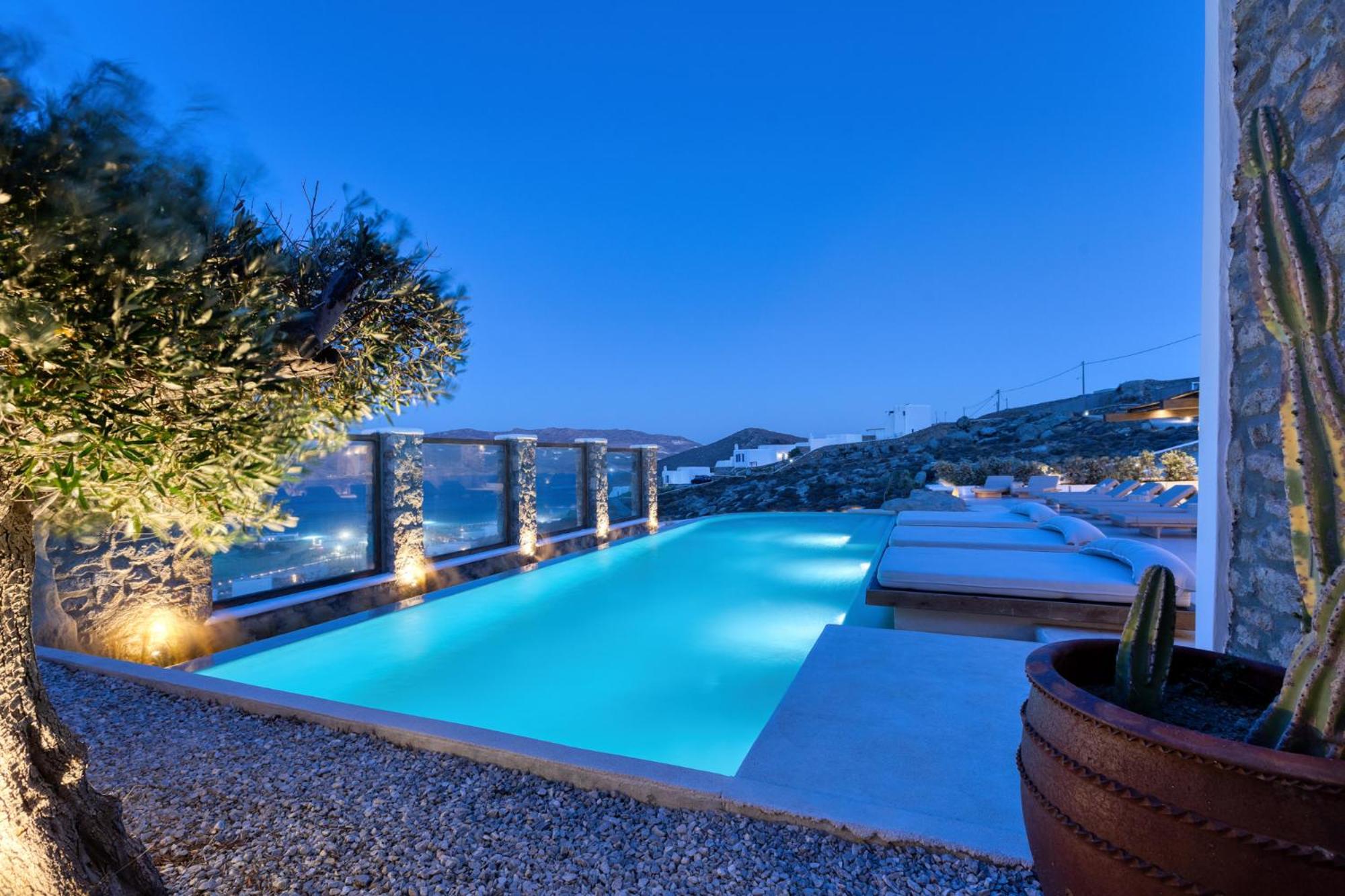 Mykonos Panormos Villas & Suites