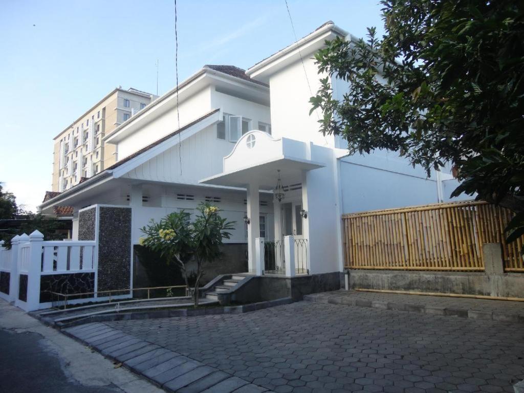 Photo 27