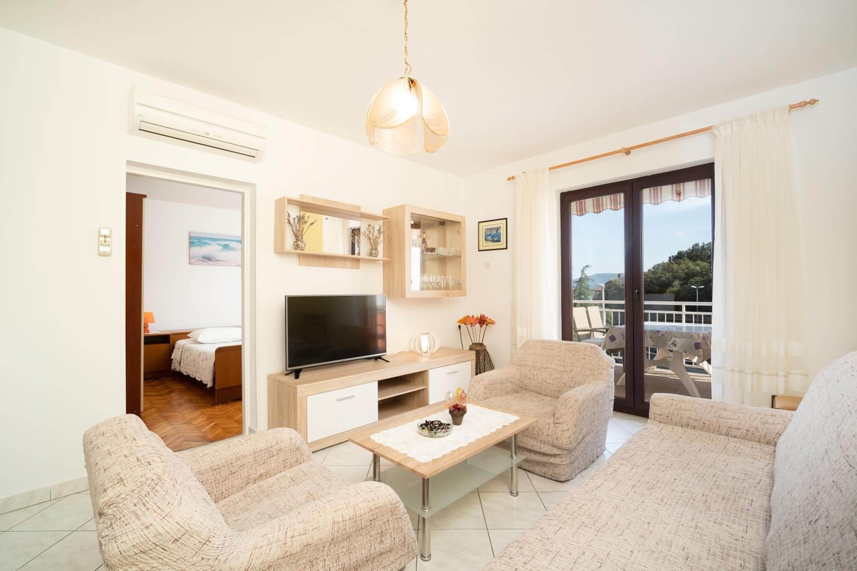 Apartmani Zlata view 2