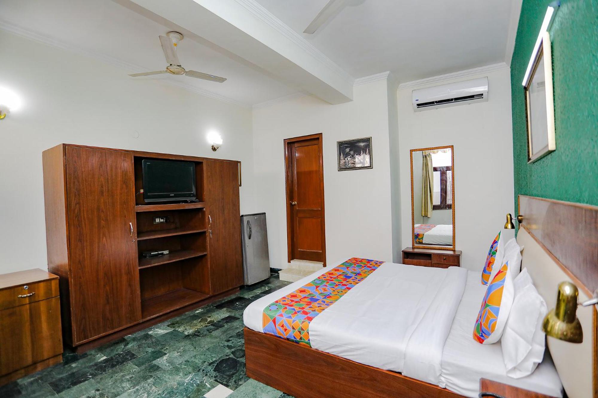 Gurgaon Vacations - FabExpress Primero I - Property Image 10