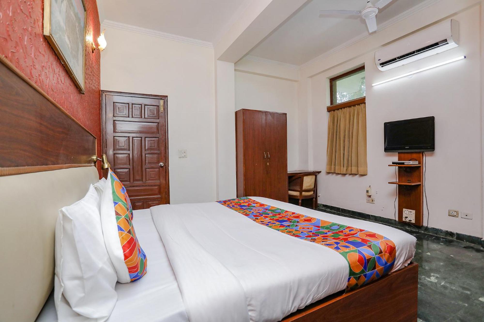 Gurgaon Vacations - FabExpress Primero I - Property Image 3