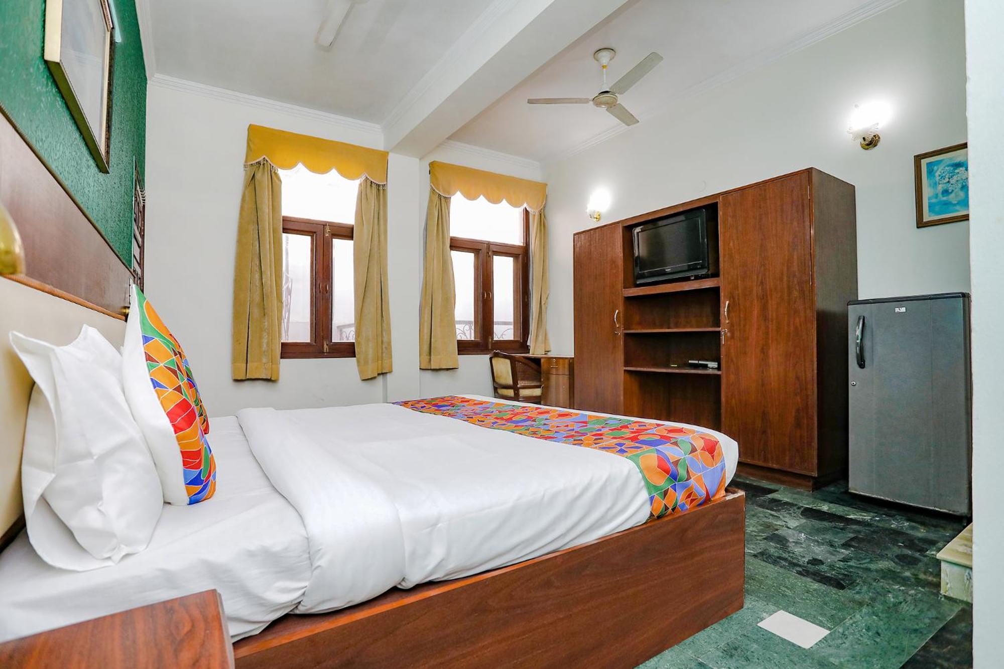 Gurgaon Vacations - FabExpress Primero I - Property Image 3
