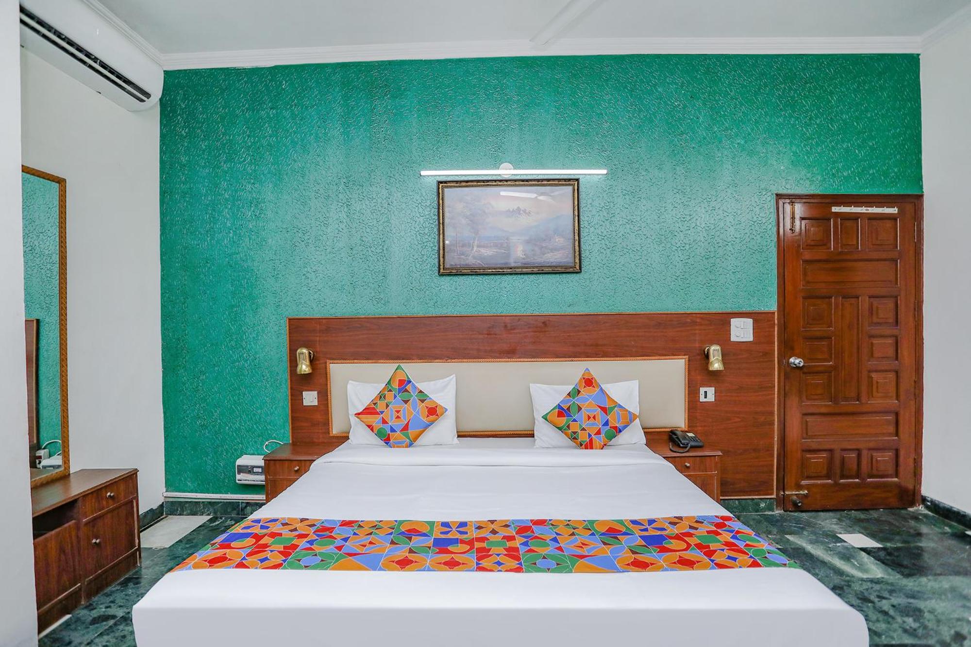 Gurgaon Vacations - FabExpress Primero I - Property Image 11
