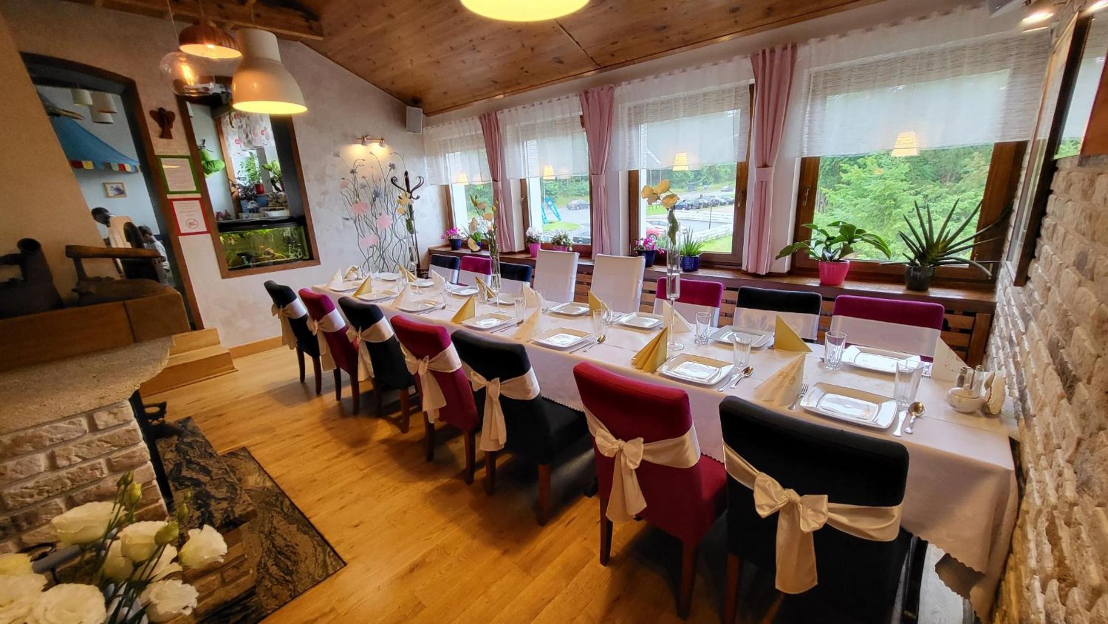 restaurant