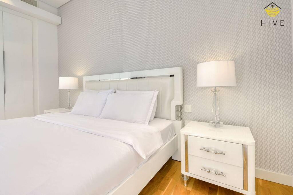 3 Bedroom With Sea View From Balcony and All Rooms