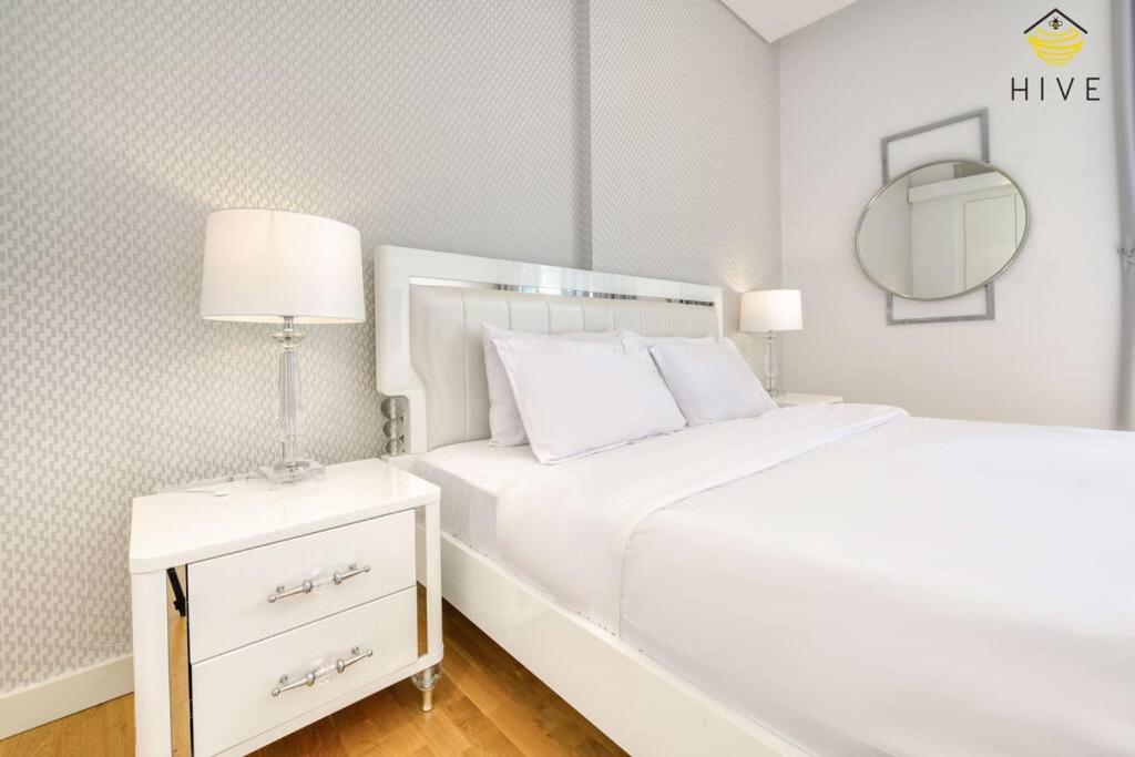 3 Bedroom With Sea View From Balcony and All Rooms