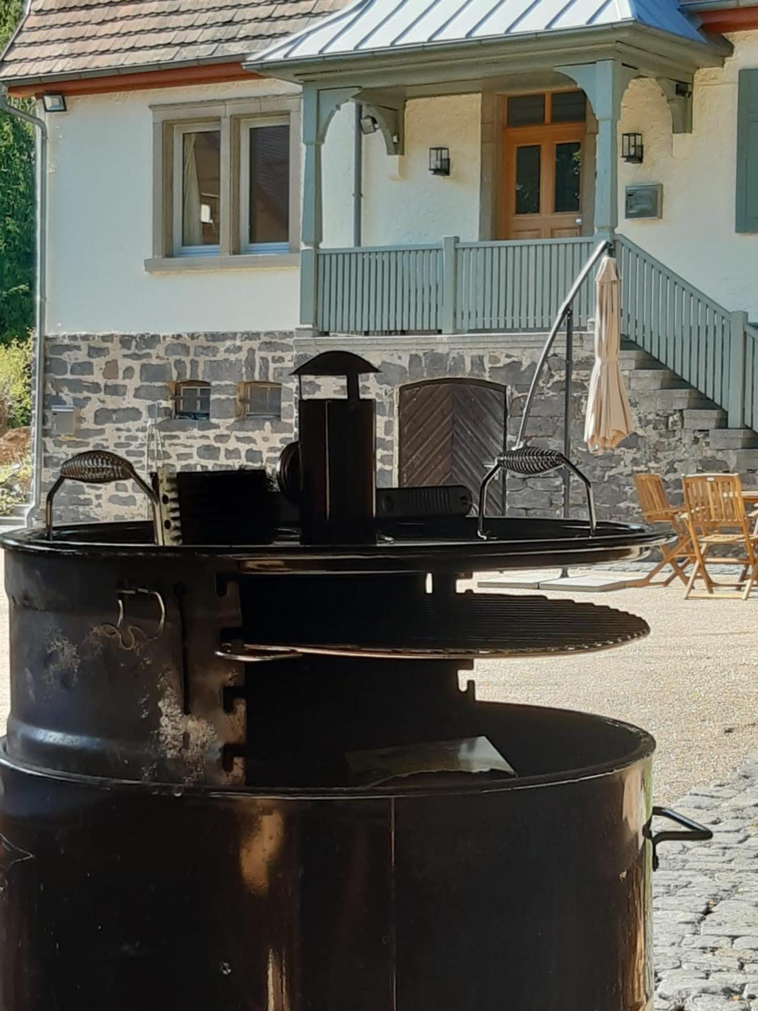 Schellnhof Forsthaus am Waldrand