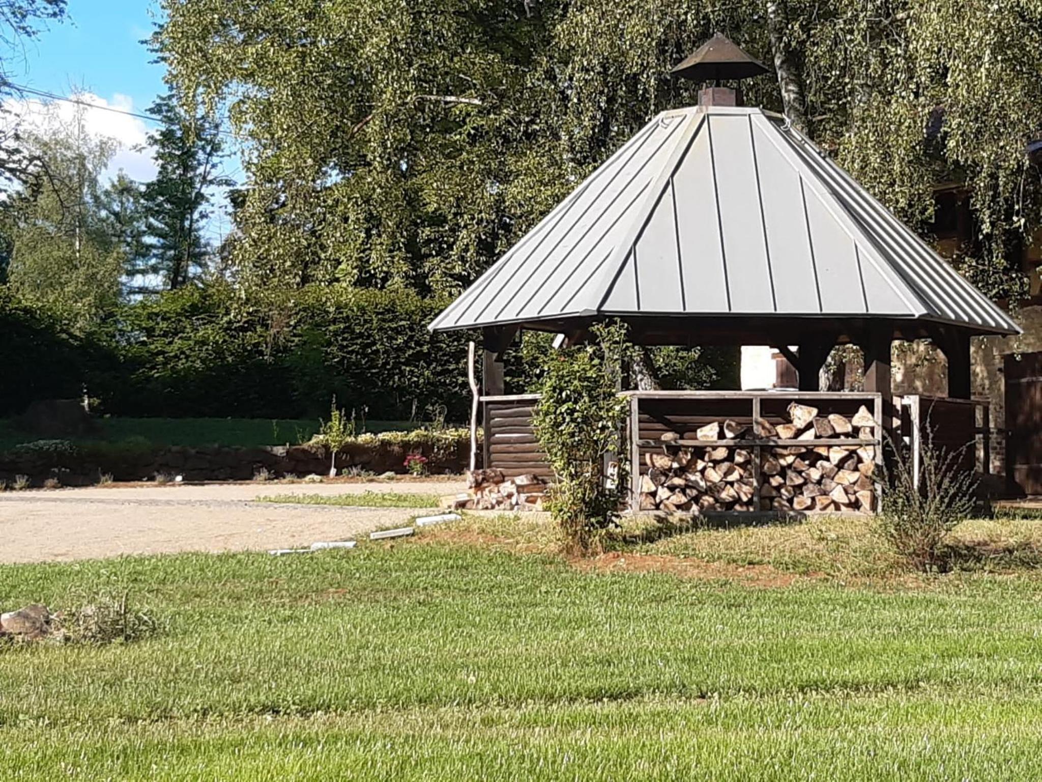 Schellnhof Forsthaus am Waldrand