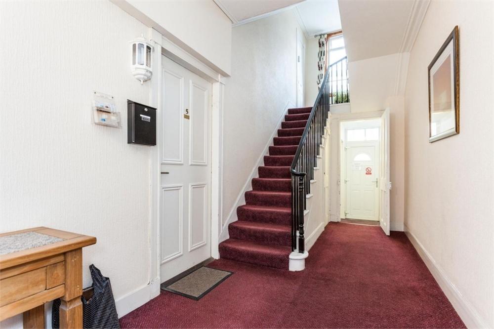 Chapel Street 42B First floor 1-bedroom apartment, Aberdeen city center view 4