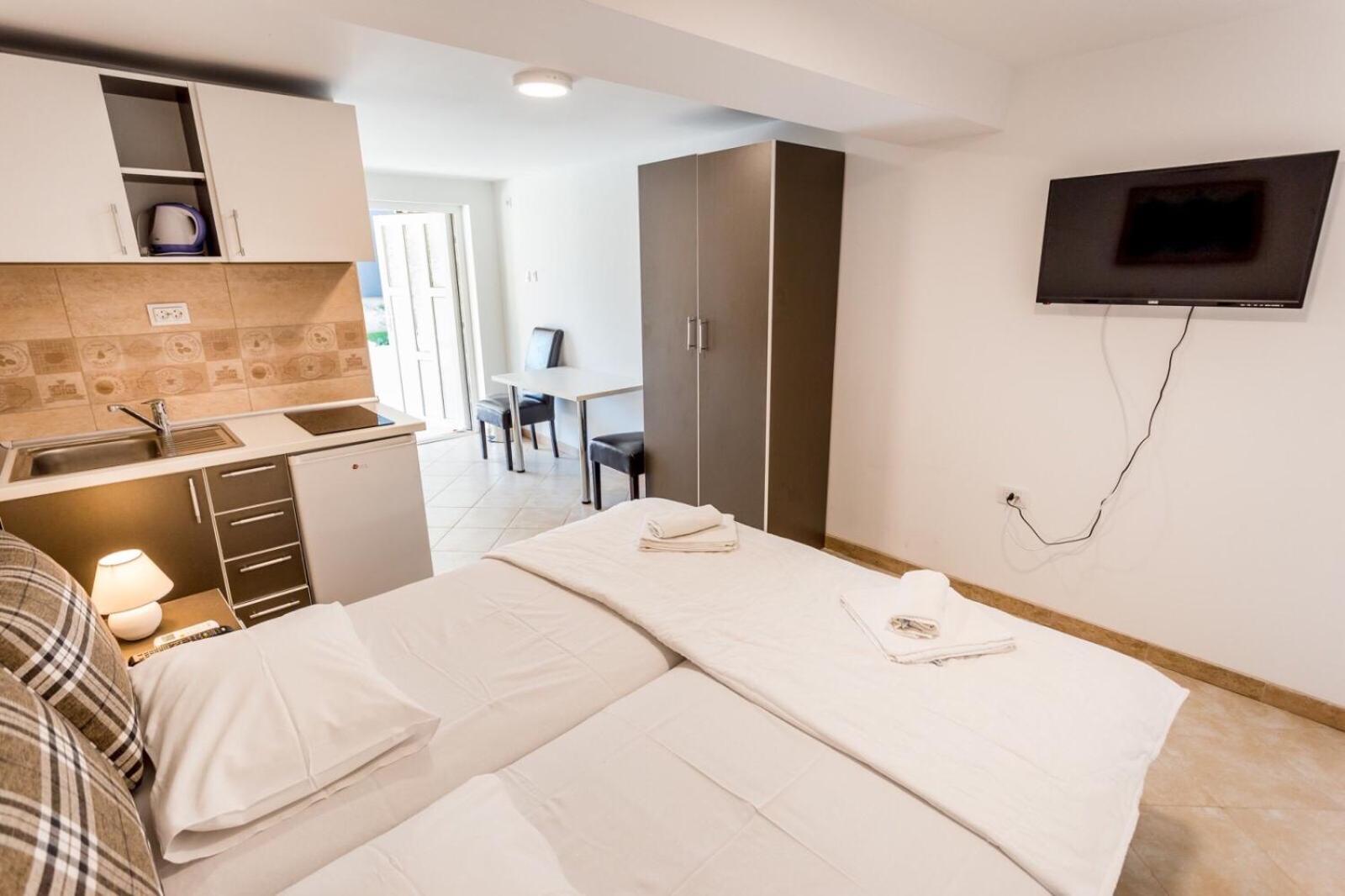 Apartments Belani
