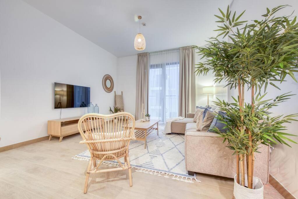 1 Bedroom Apartment in La Mer Beachfront