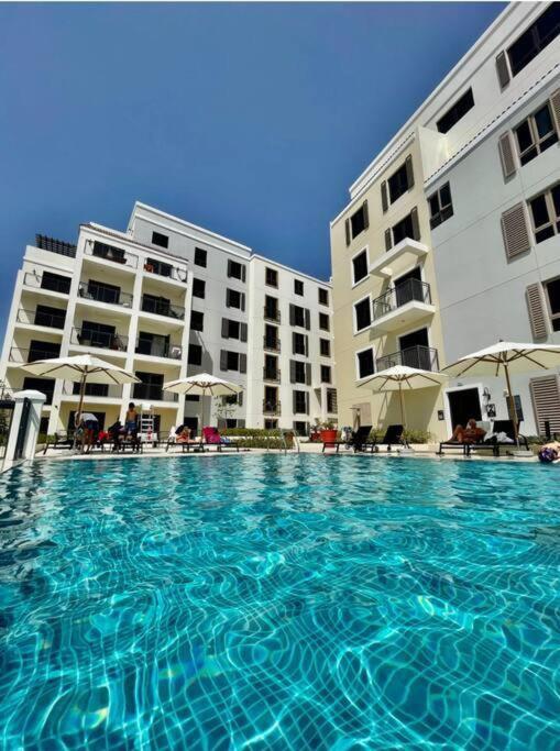 1 Bedroom Apartment in La Mer Beachfront