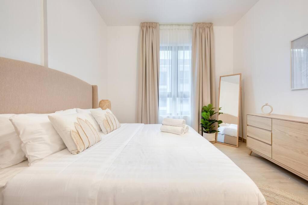1 Bedroom Apartment in La Mer Beachfront