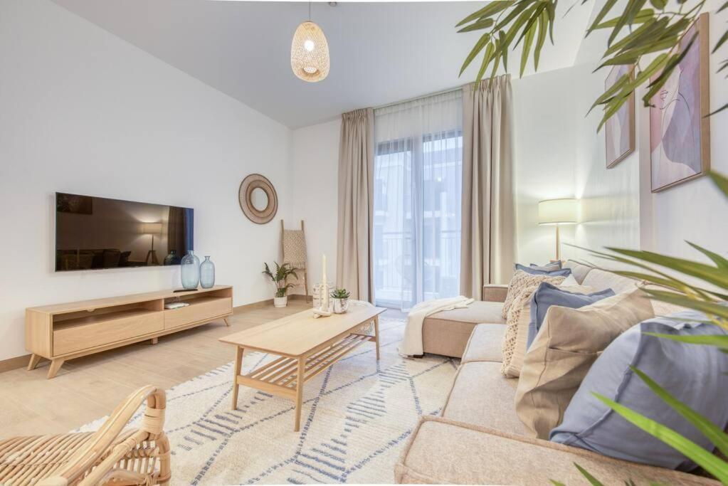 1 Bedroom Apartment in La Mer Beachfront