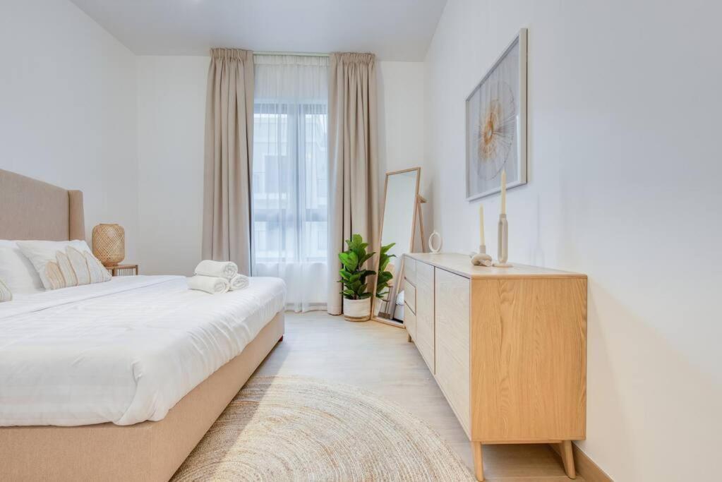 1 Bedroom Apartment in La Mer Beachfront