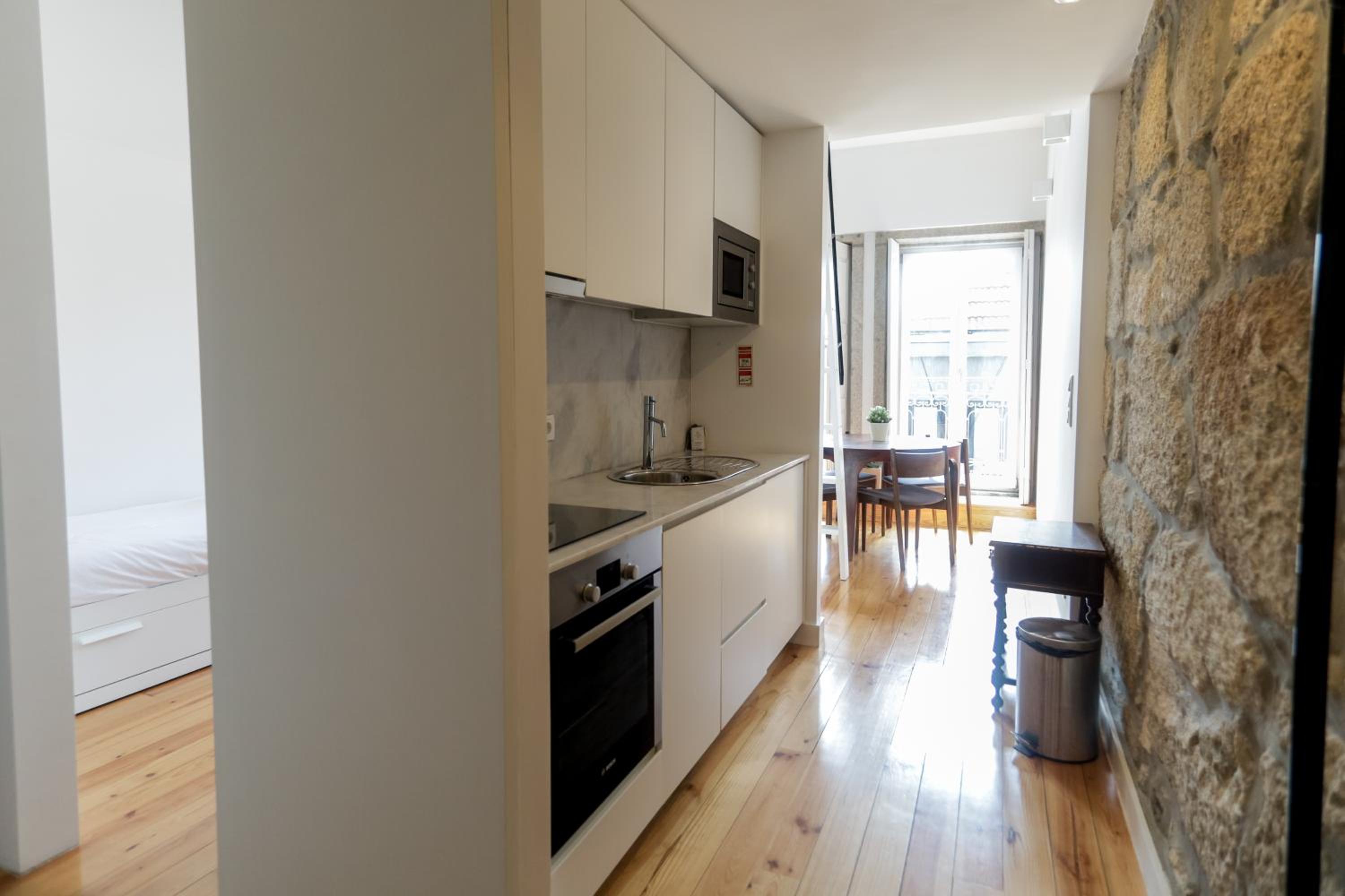 Loft Martires da Liberdade by Porto City Hosts view 3
