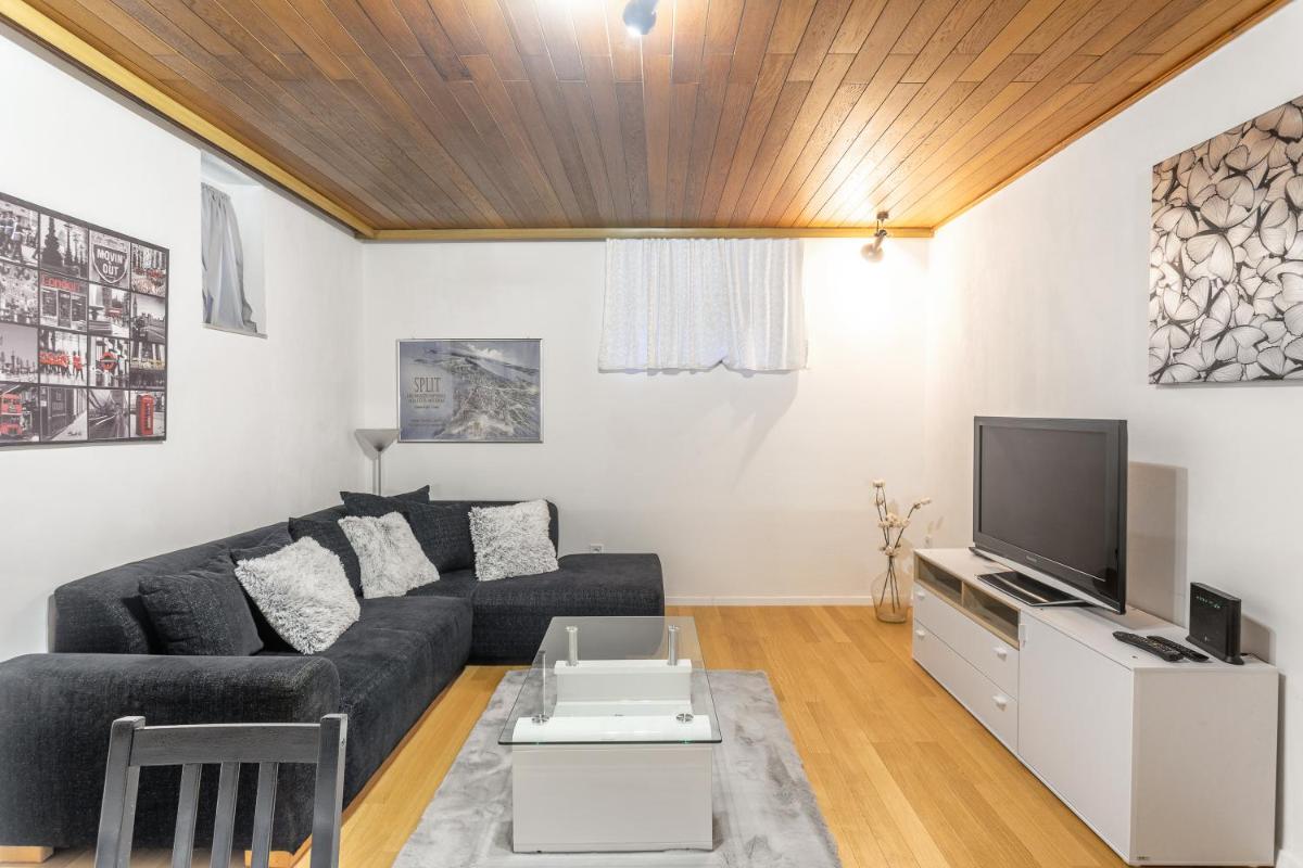 Viktor apartment view 3