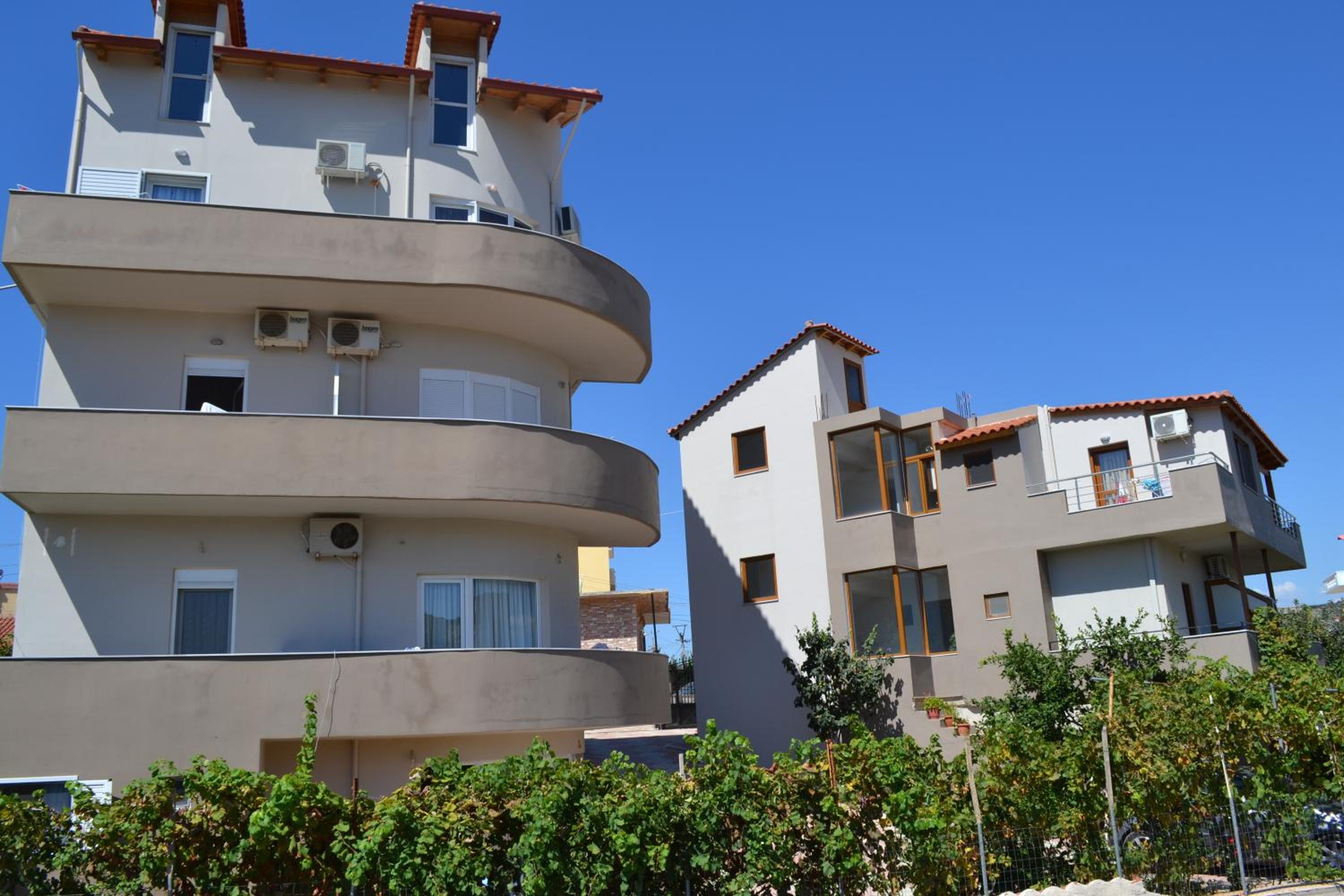 Ksamil Apartments