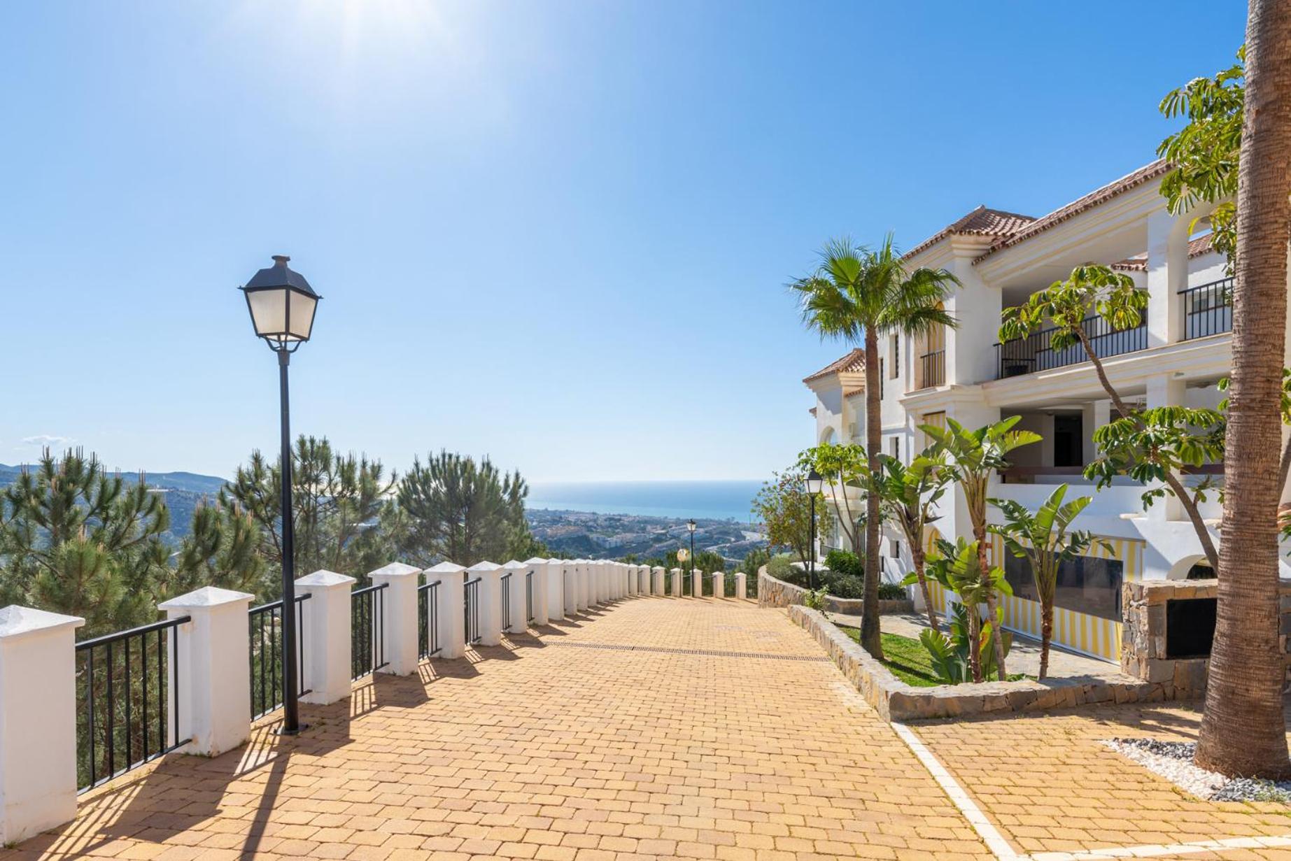 Poseidon Luxury Apartment