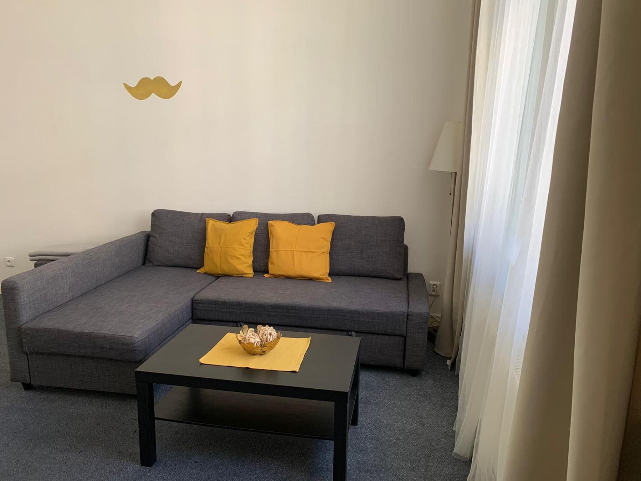 Little Tom Apartments
