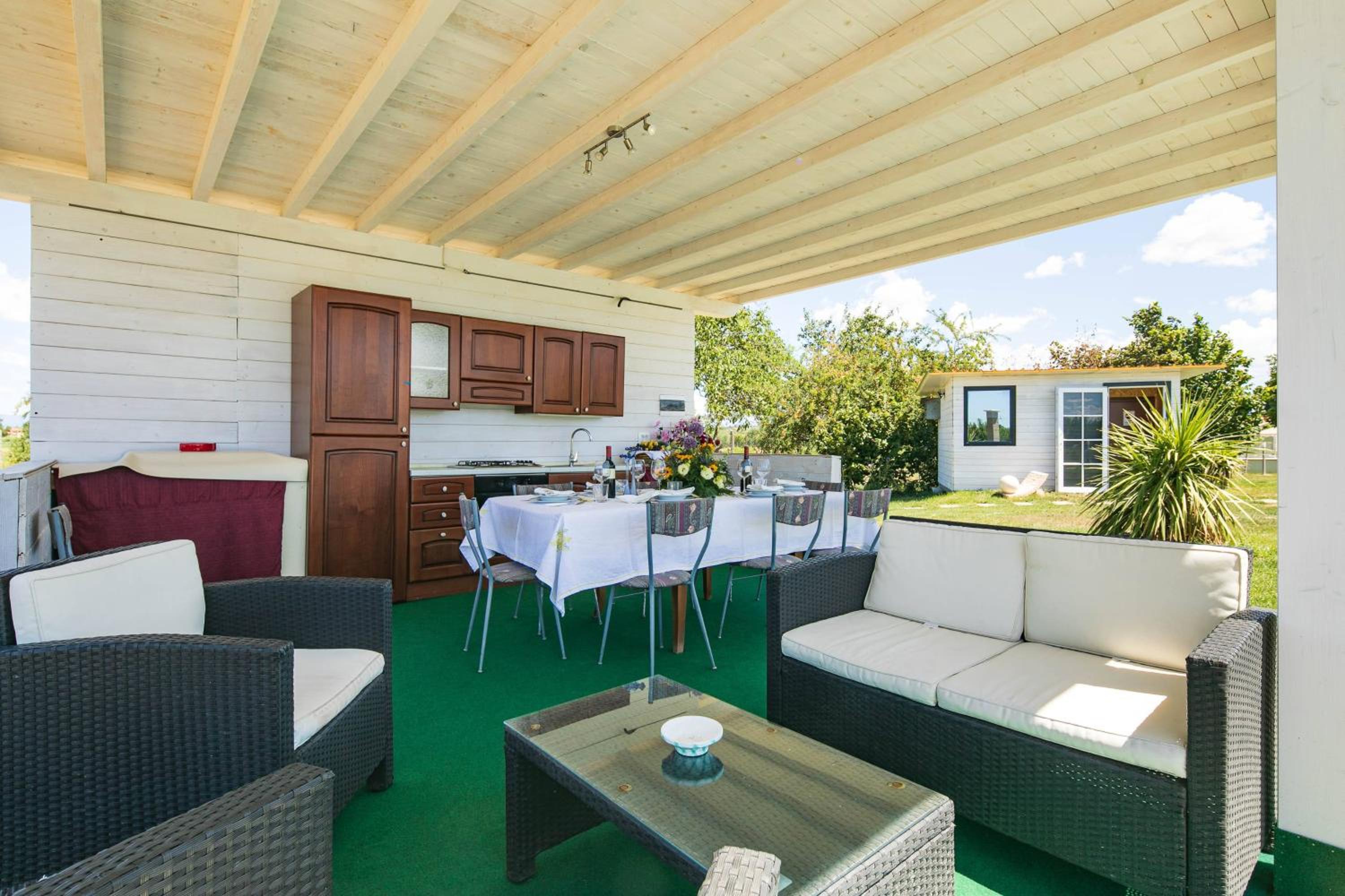 Villino le Viole by VacaVilla view 4