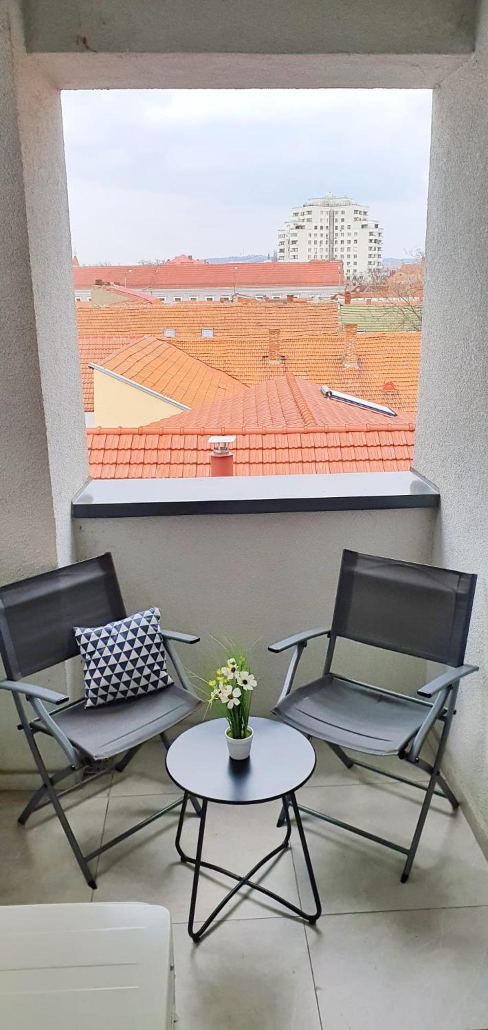 Josephine Apartment - Free Private Parking 2bedrooms