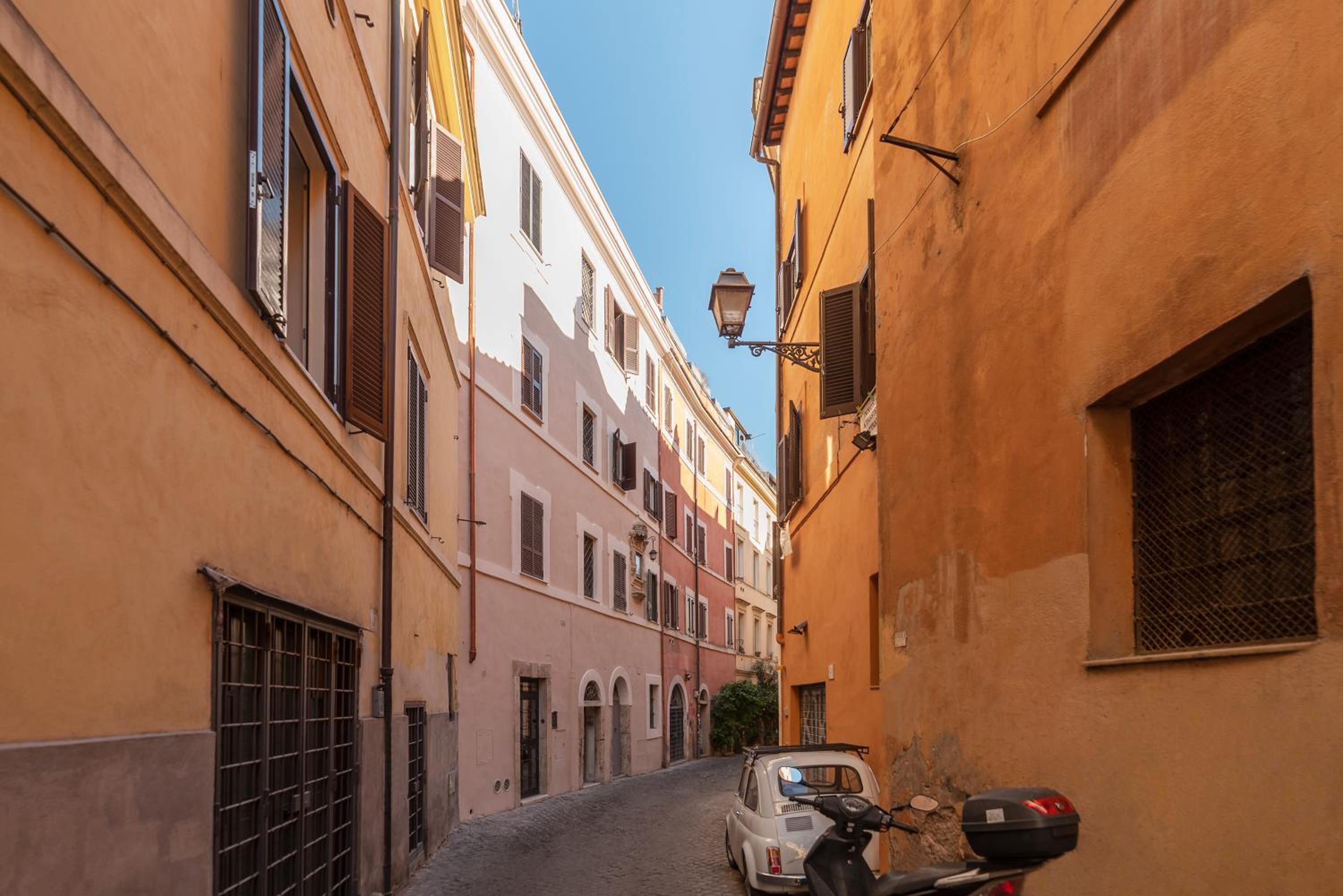 GuestHost - Heart of Trastevere Studio Flat