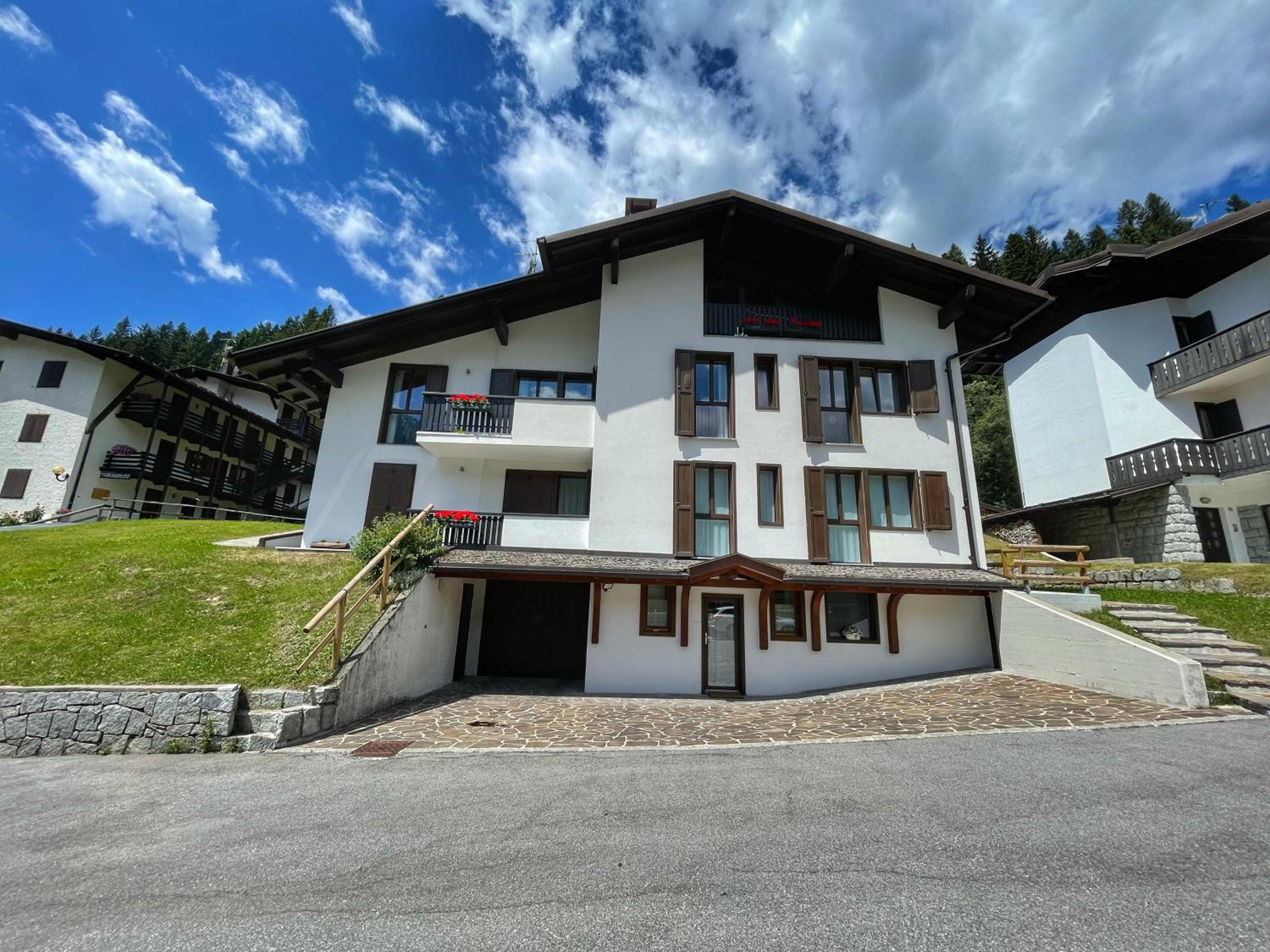 Bonapace Dolomites Apartments view 3
