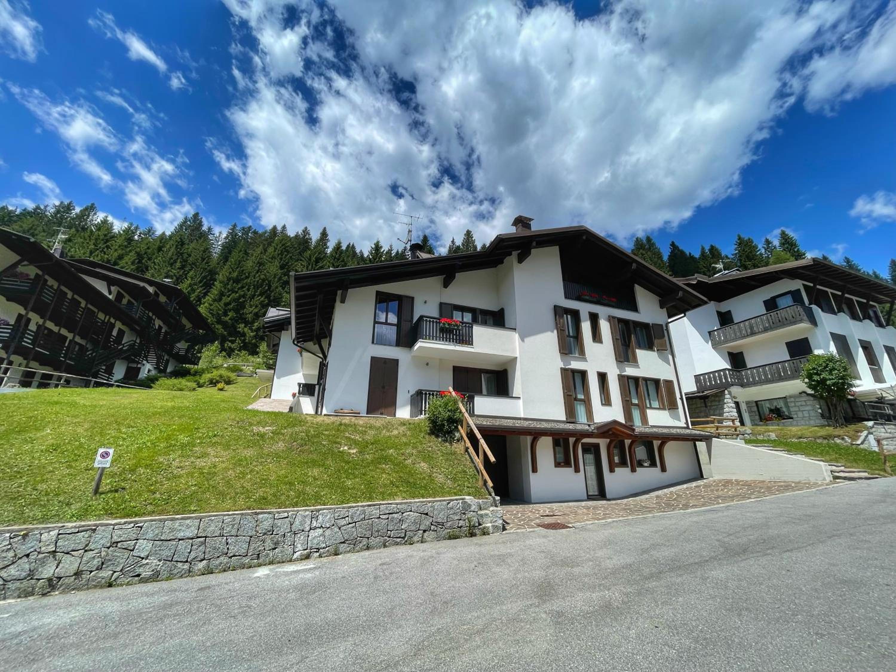 Bonapace Dolomites Apartments view 2