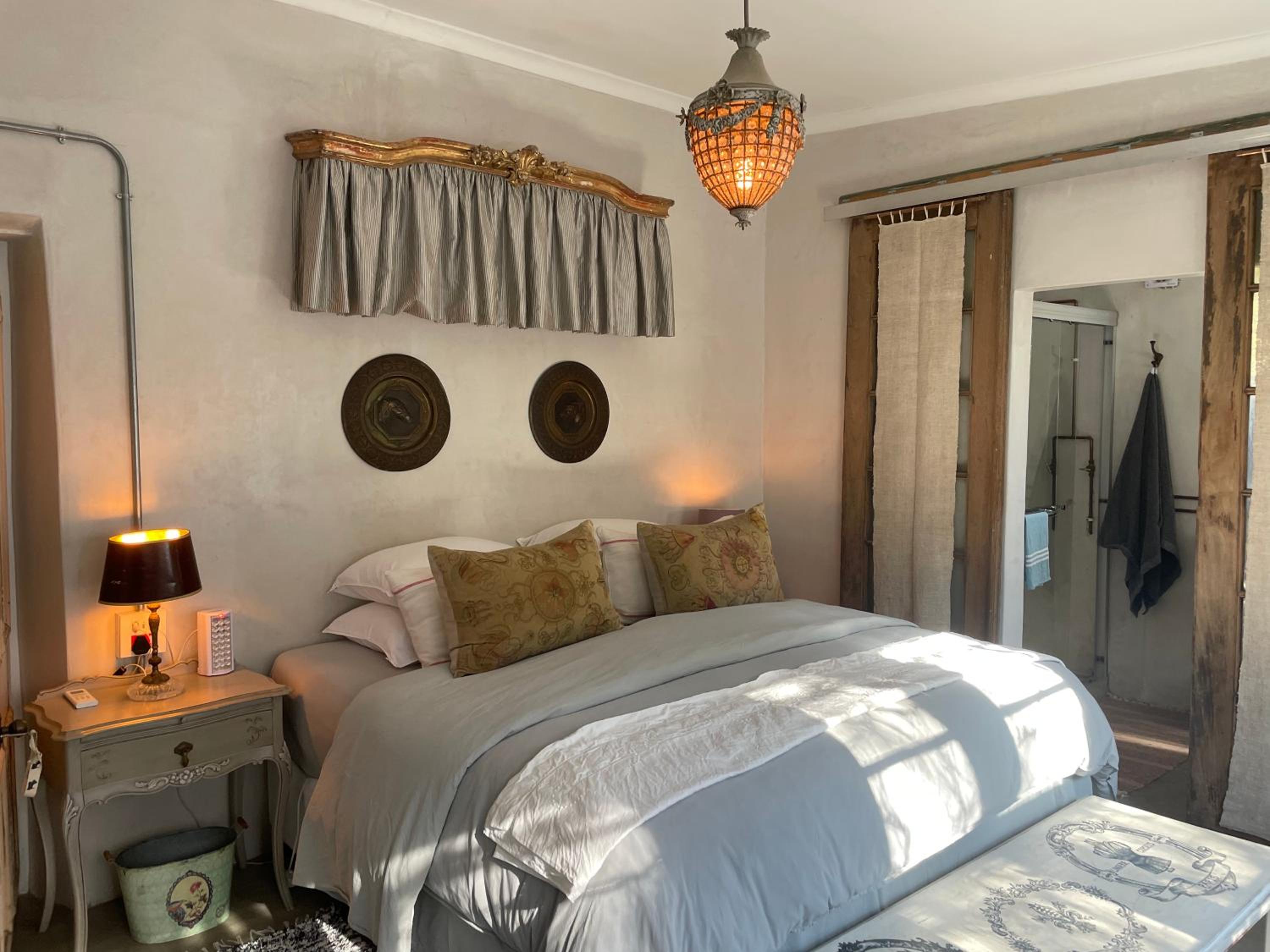 The Karoo Moon House & Cottage view 4