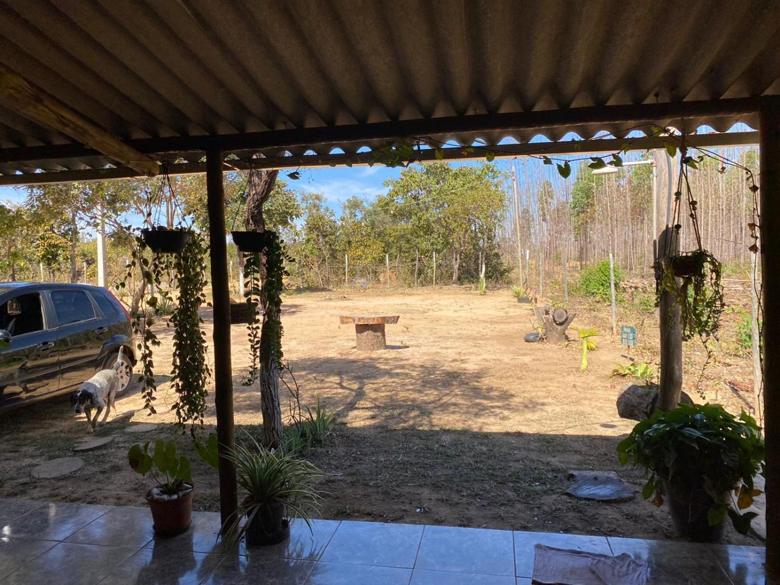Pousada Sitio do Terrão a 500 metros da BR 040 e a 10 minutos da Prainha