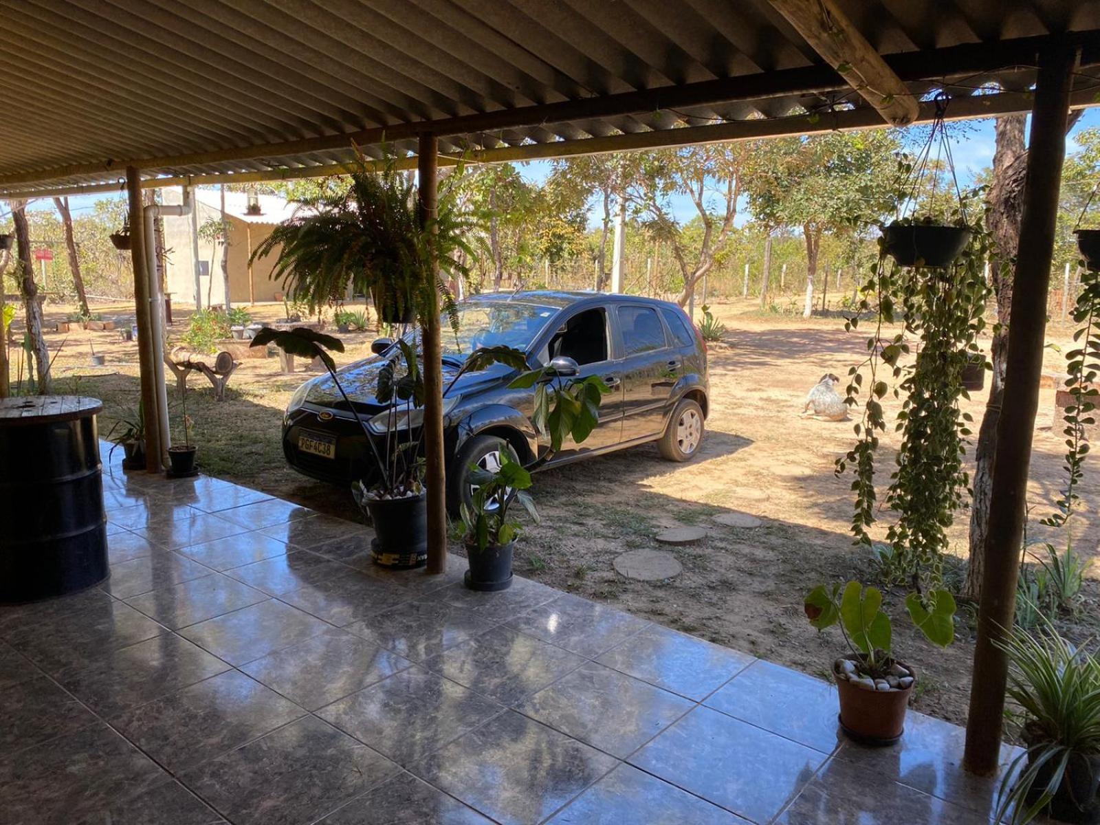Pousada Sitio do Terrão a 500 metros da BR 040 e a 10 minutos da Prainha
