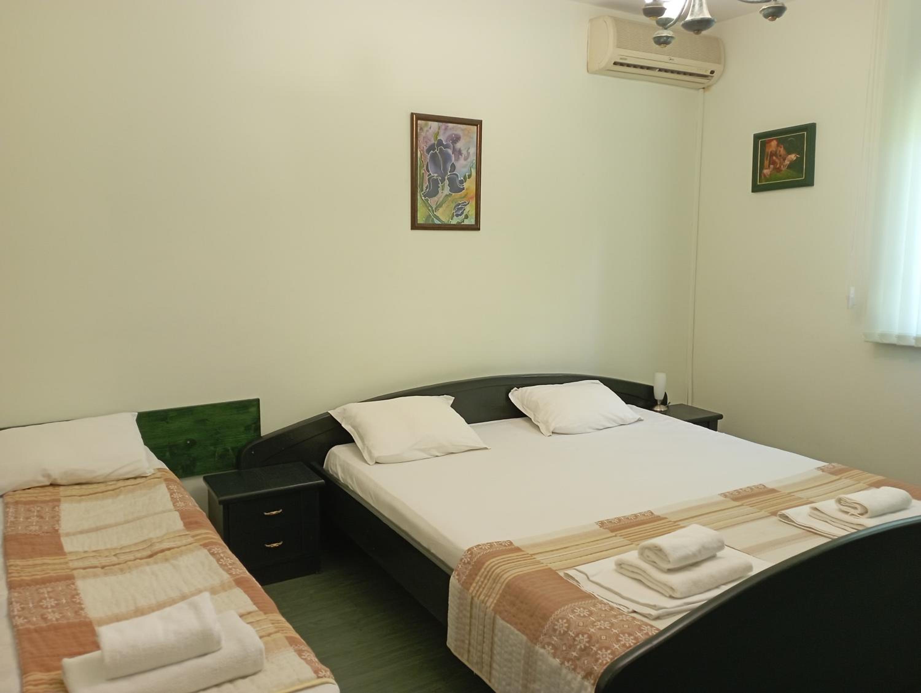 Toncho's Guest House for 16 guests