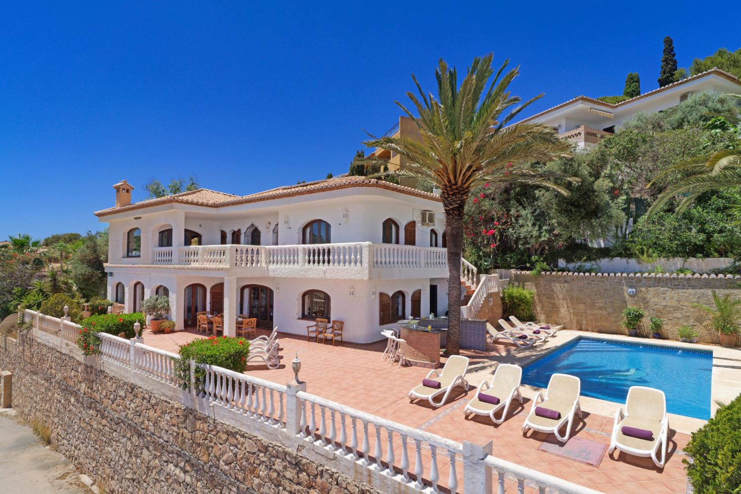 Hotel Villa Alicia - Image 1