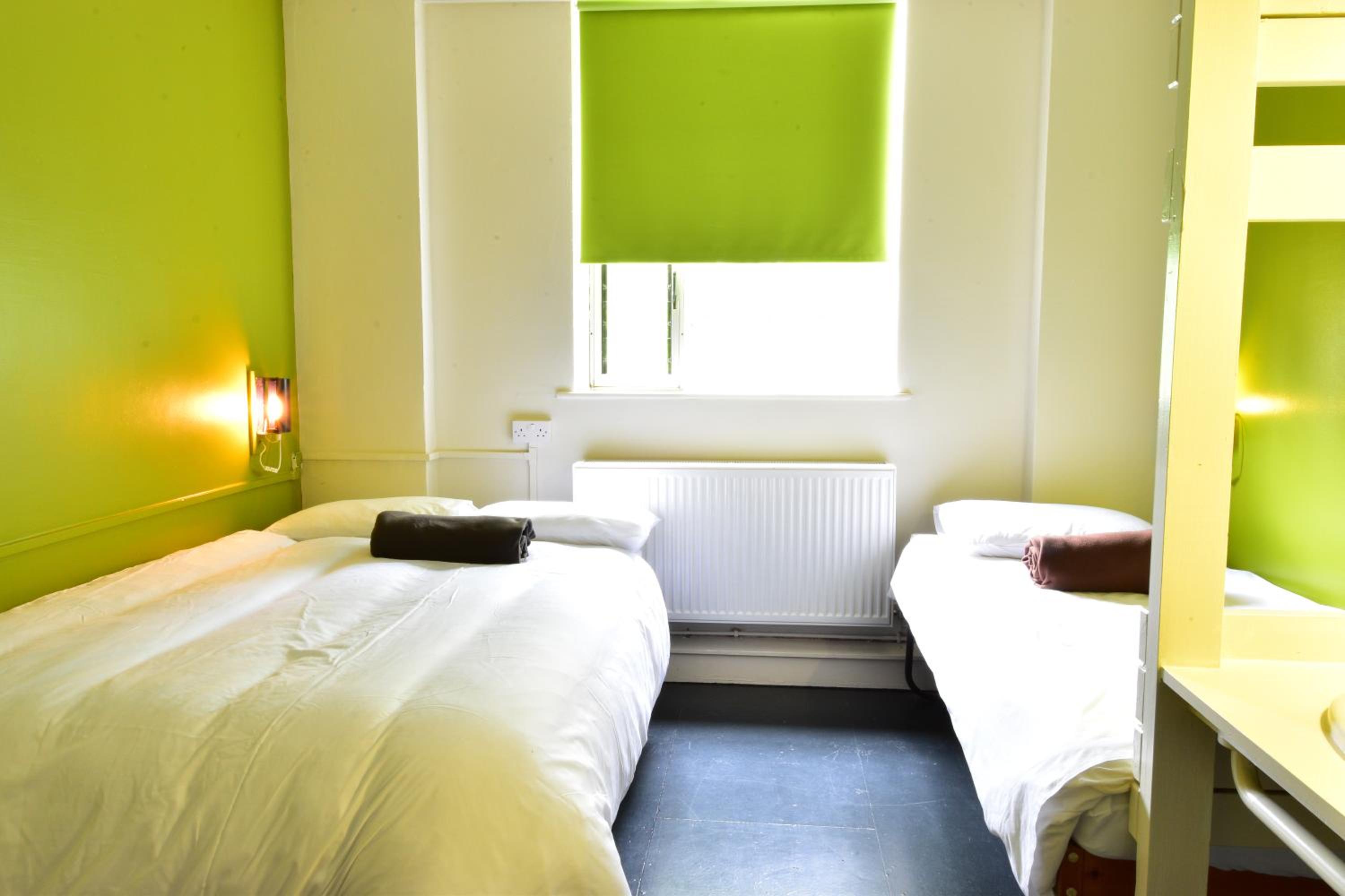 IOU Hebden Bridge Vegetarian Hostel view 4